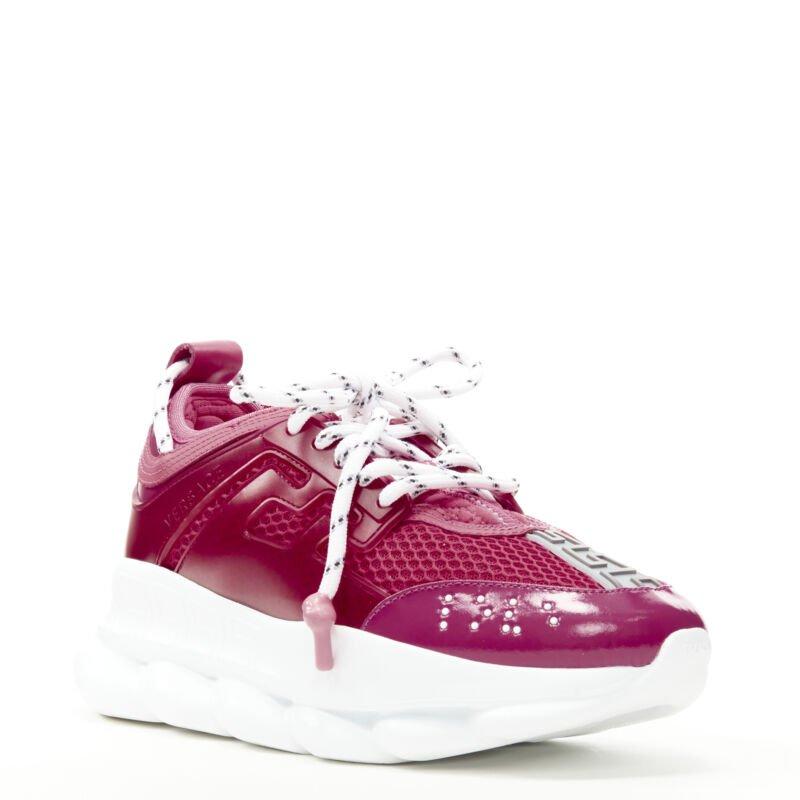 VERSACE Chain Reaction fuschia rose blanc chunky sneaker EU36 US6
Référence : TGAS/C00364
Marque : Versace
Designer : Donatella Versace
Modèle : DSR705G D36TG K9R
Collectional : Réaction en chaîne
Matière : Tissu, cuir
Couleur : rose
Motif :