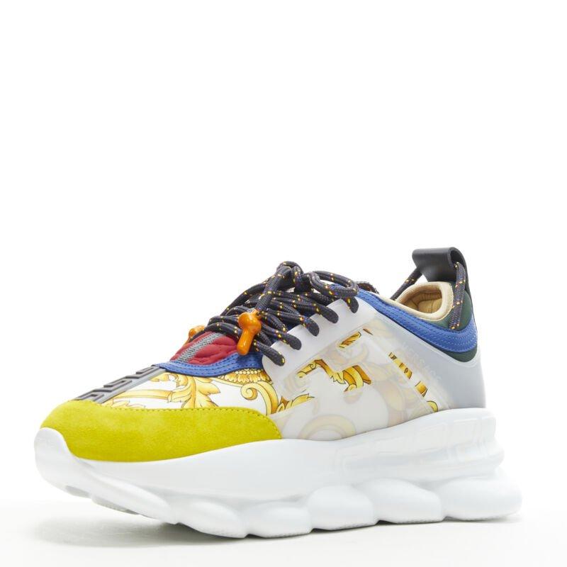 Versace Chain Reaction or Barocco twill jaune bleu daim sneaker EU40 US7 Neuf - En vente à Hong Kong, NT