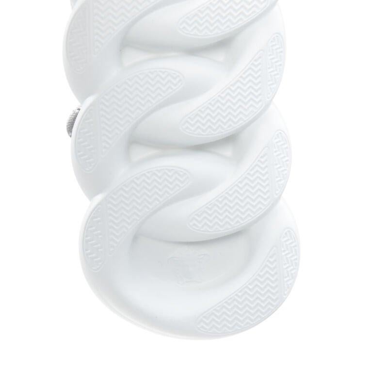 VERSACE Chain Reaction Riflessivo Argento Cristallo Strass sneaker EU42 US9 In condizioni Nuovo in vendita a Hong Kong, NT