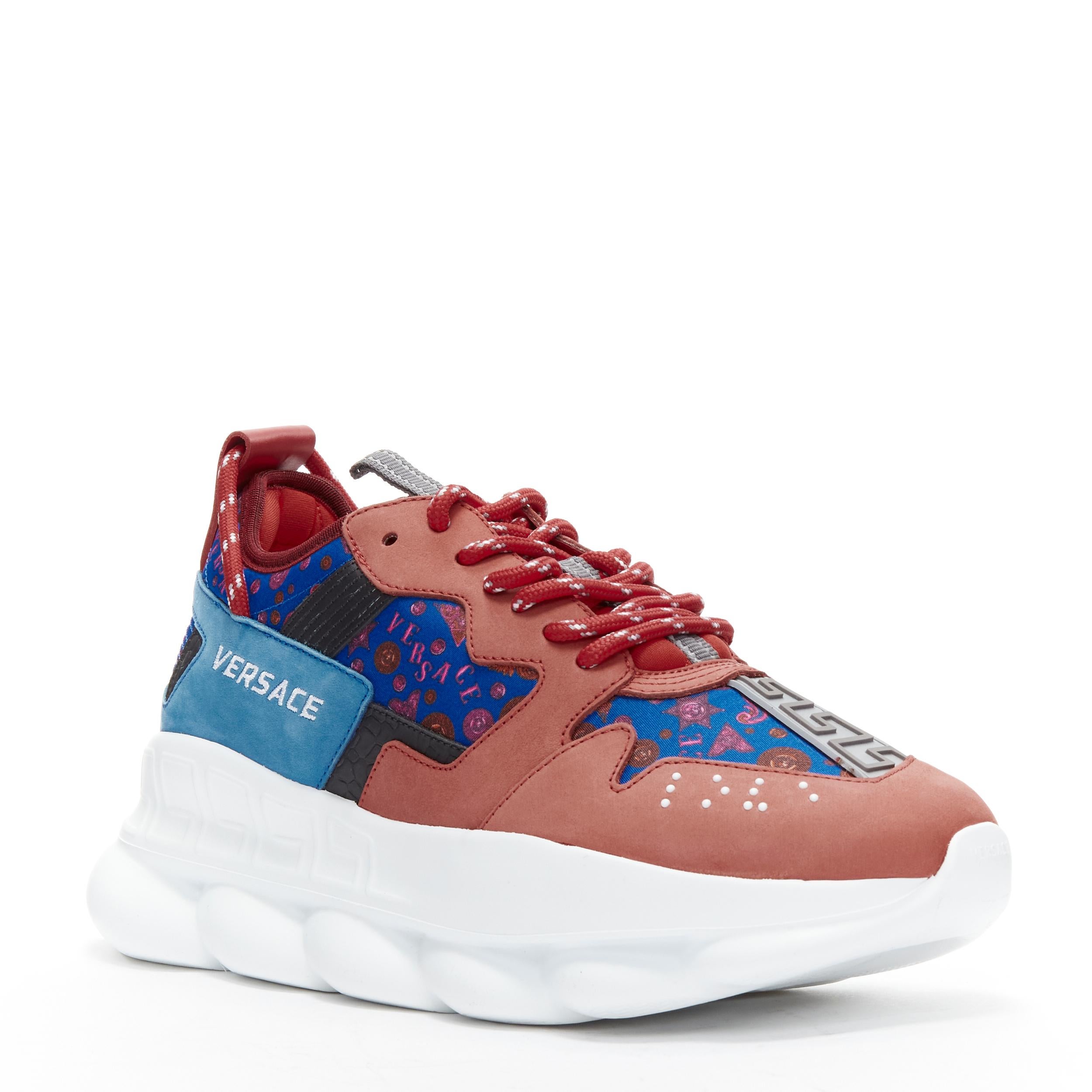 VERSACE Chain Reaction Salehe Bembury Red Medallion blue sneaker EU40.5
Reference: TGAS/B01470
Brand: Versace
Designer: Donatella Versace
Model: Versace Chain Reaction
Material: Fabric, Leather
Color: Red, Blue
Pattern: Abstract
Closure: Lace