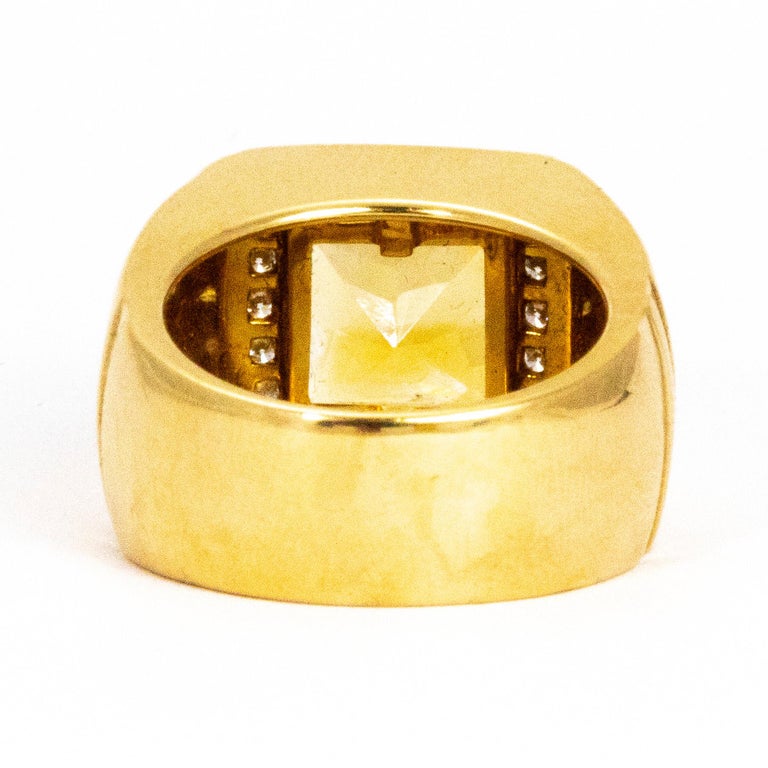 18k versace ring design