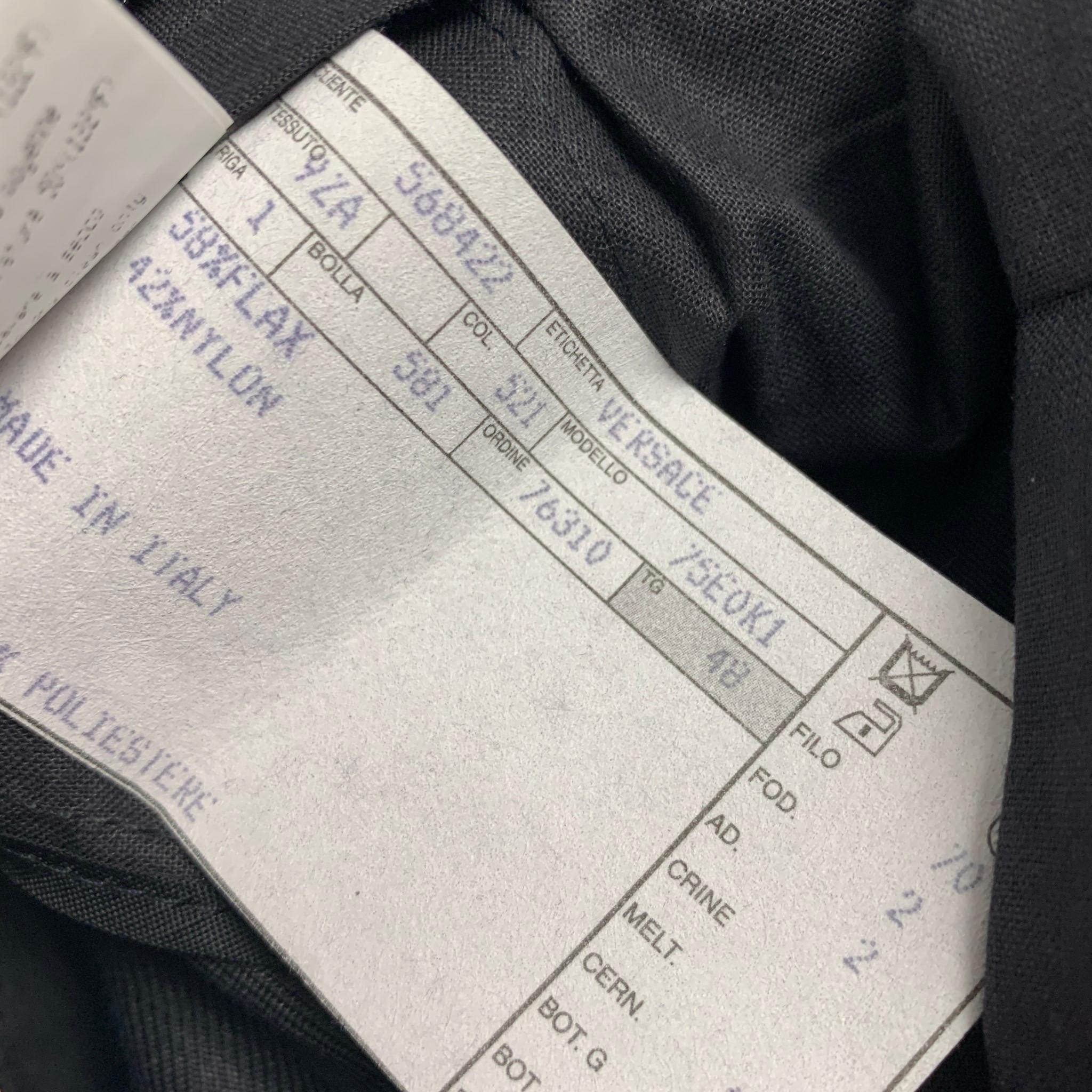 VERSACE CLASSIC Size 32 Black Pleated Linen Nylon High Waisted Dress Pants In Good Condition In San Francisco, CA