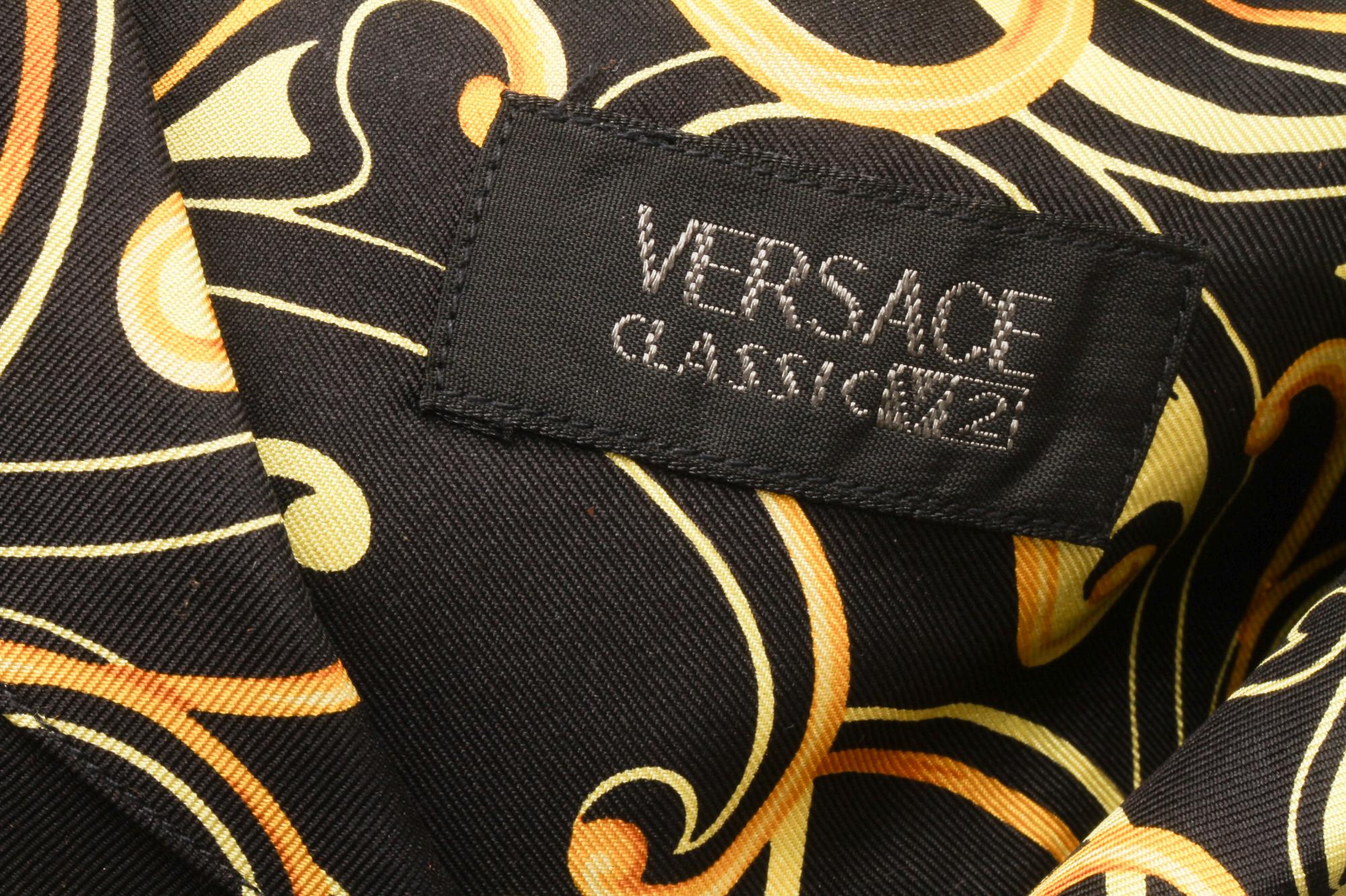 V2 Versace Classic, 100% seta, stampa barocca, camicia a maniche corte, anni '90 in vendita 3