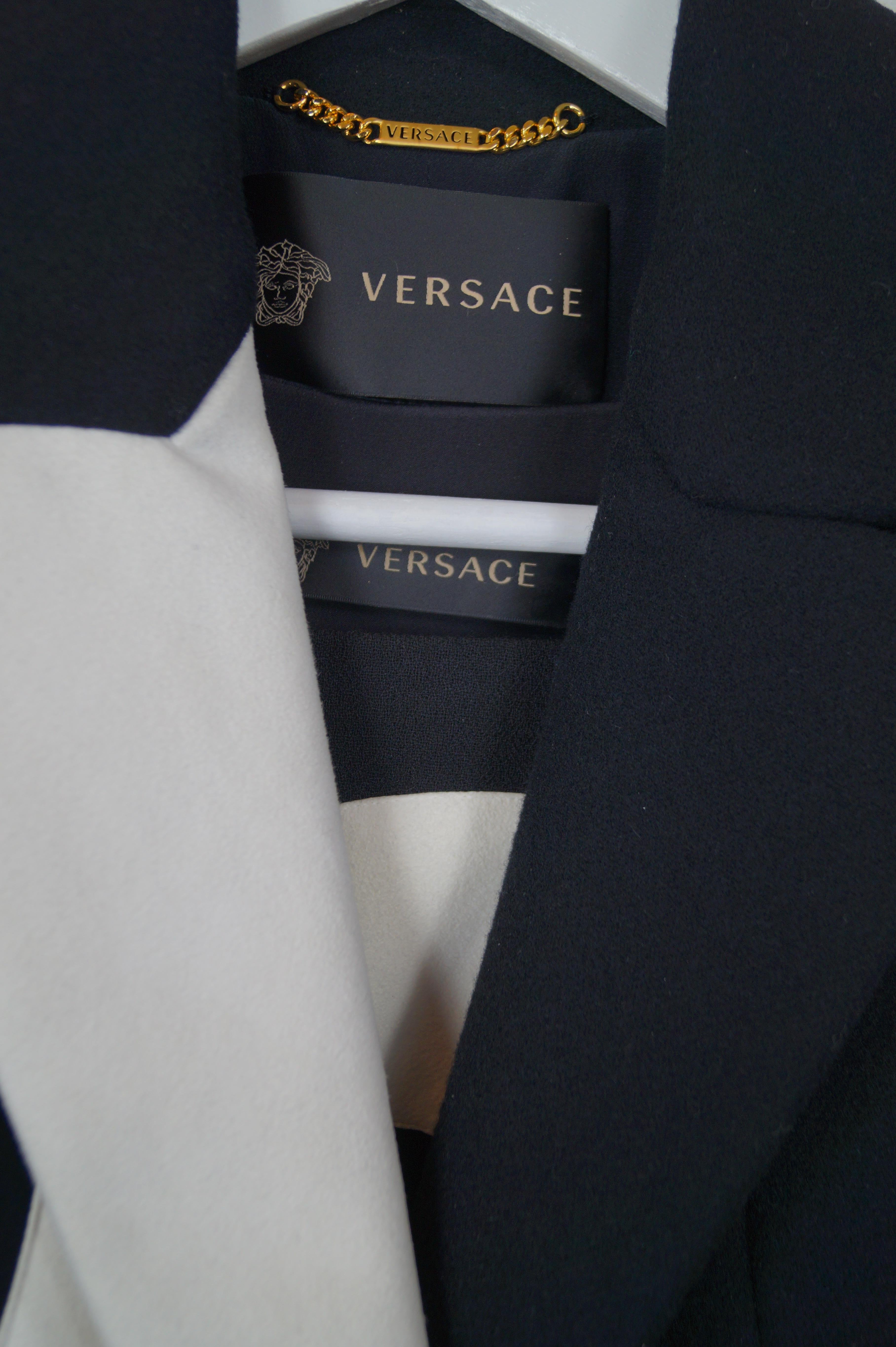 VERSACE coat and dress black and white F/W 2011 For Sale 12