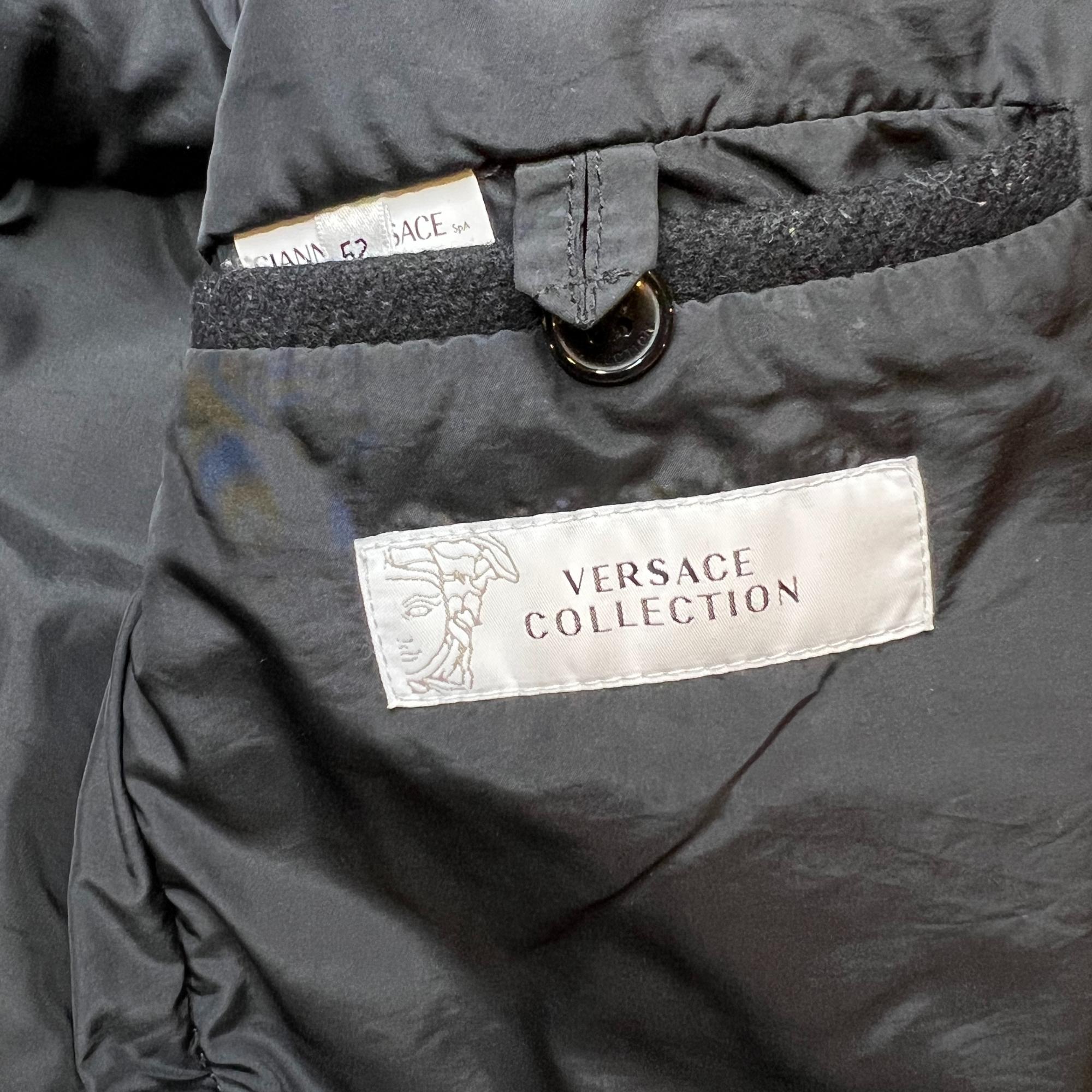 Versace Collection Black Wool Coat (US16, IT52) For Sale 2