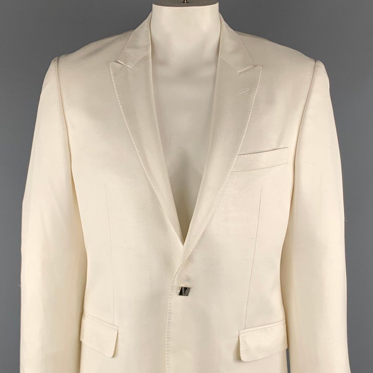VERSACE -COLLECTION Chest Size 44 Off White Textured Silk Peak Lapel ...
