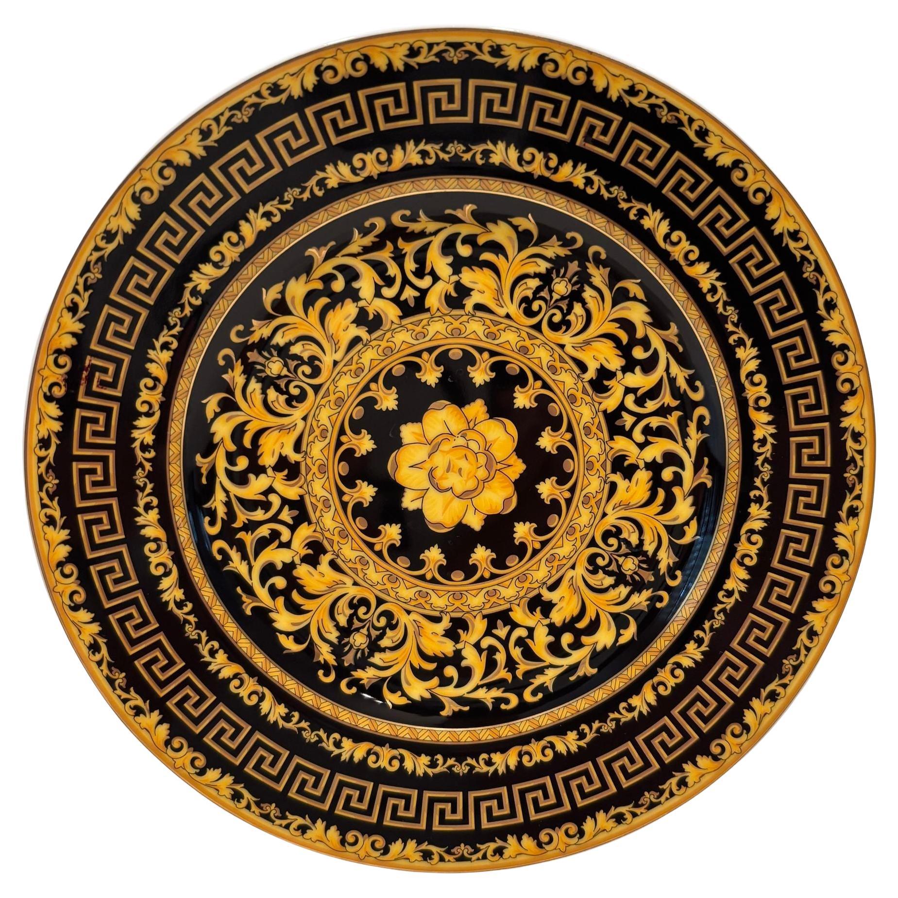 Versace Kollektion 'Floralia Gold' Wandporzellanteller von Rosenthal, Kollektion 'Floralia Gold', 7 Zoll im Angebot