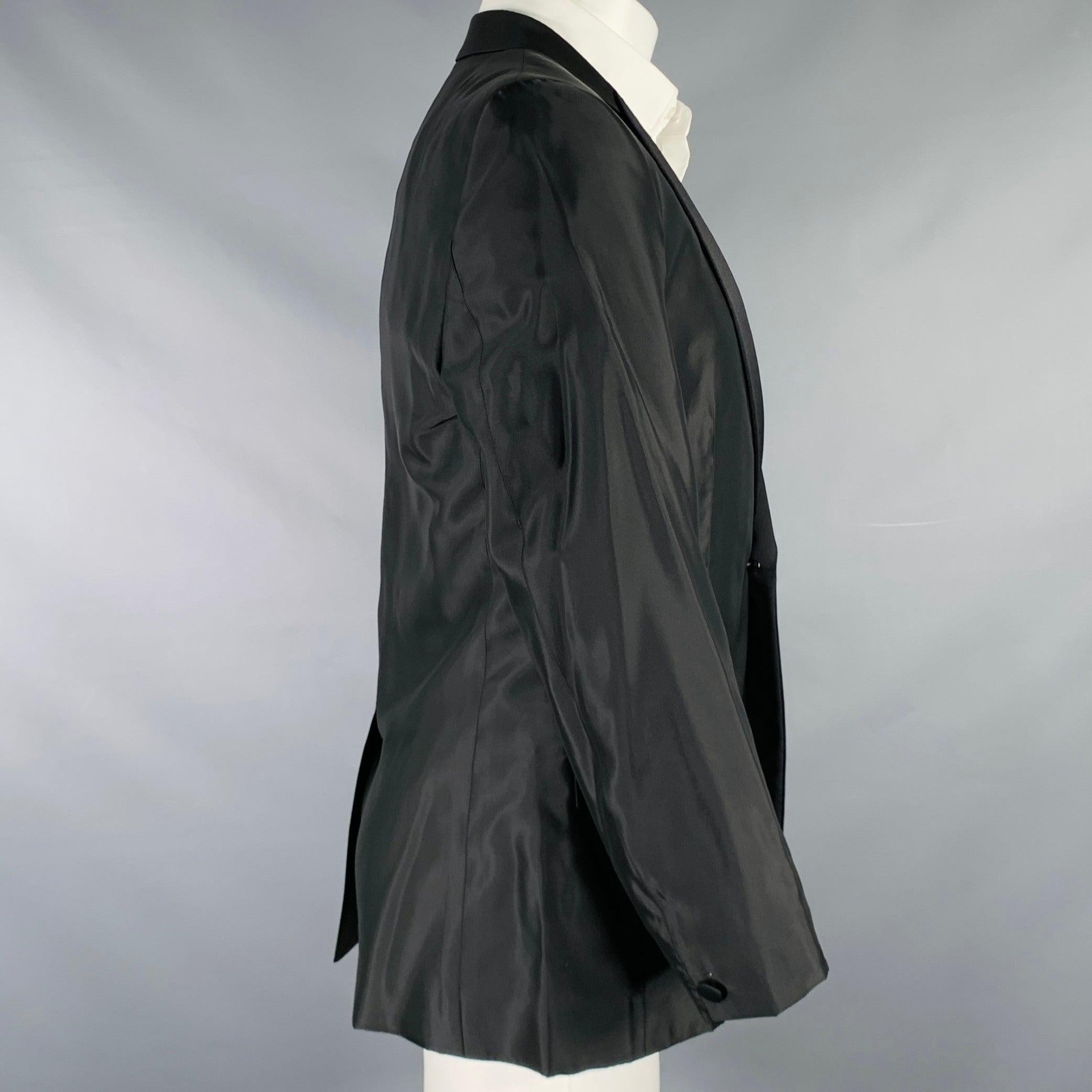 Noir Versace Collection Taille 40 Manteau de sport à revers en acétate noir en vente