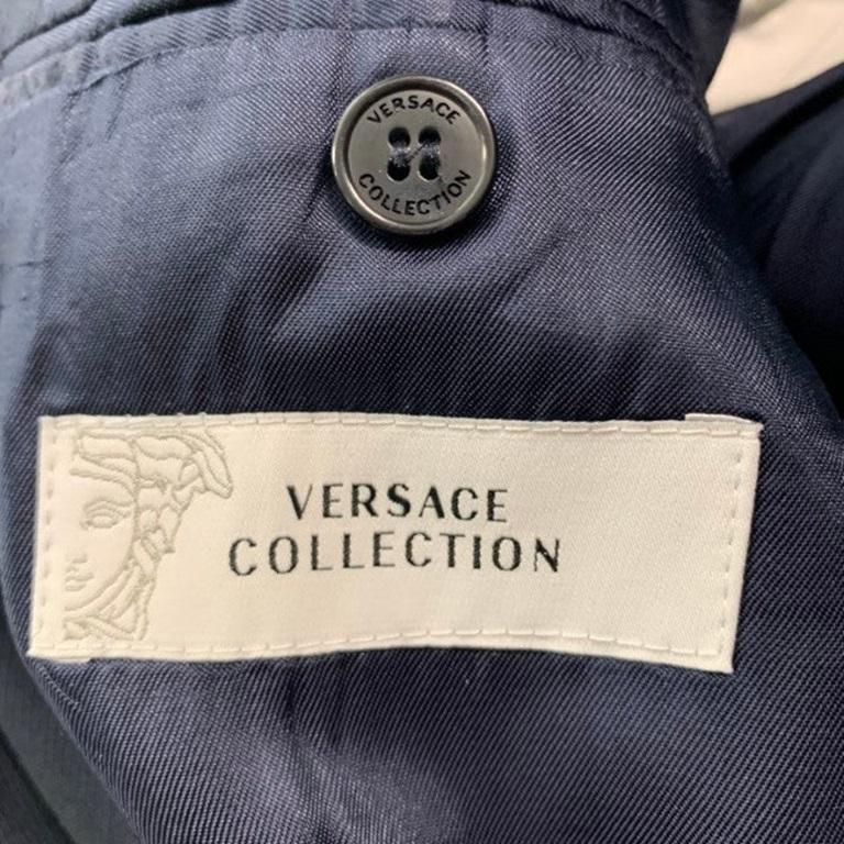VERSACE COLLECTION Size 44 Navy Wool Single Breasted Sport Coat For Sale 2