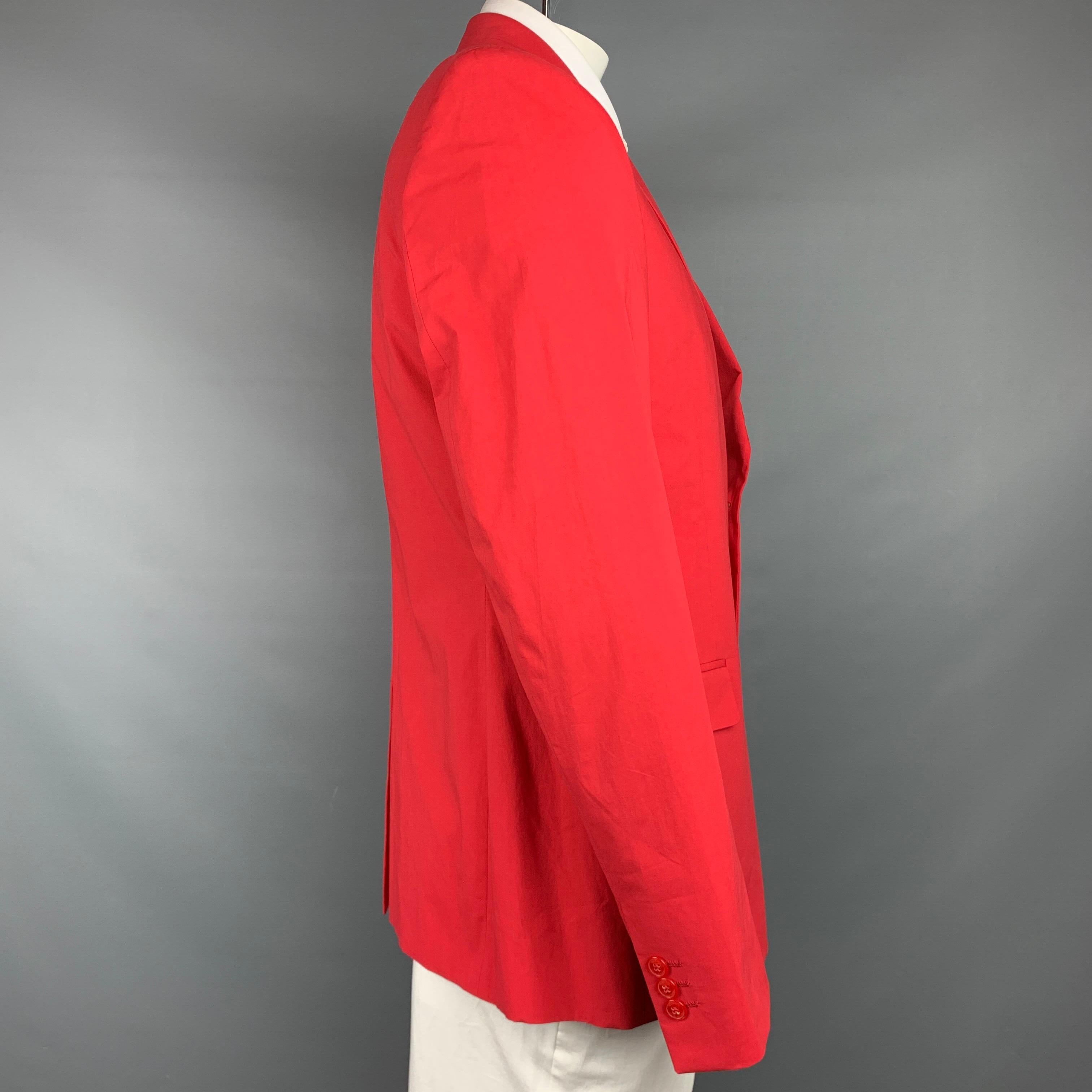 VERSACE COLLECTION Size 44 Red Cotton Notch Lapel Sport Coat In Good Condition In San Francisco, CA