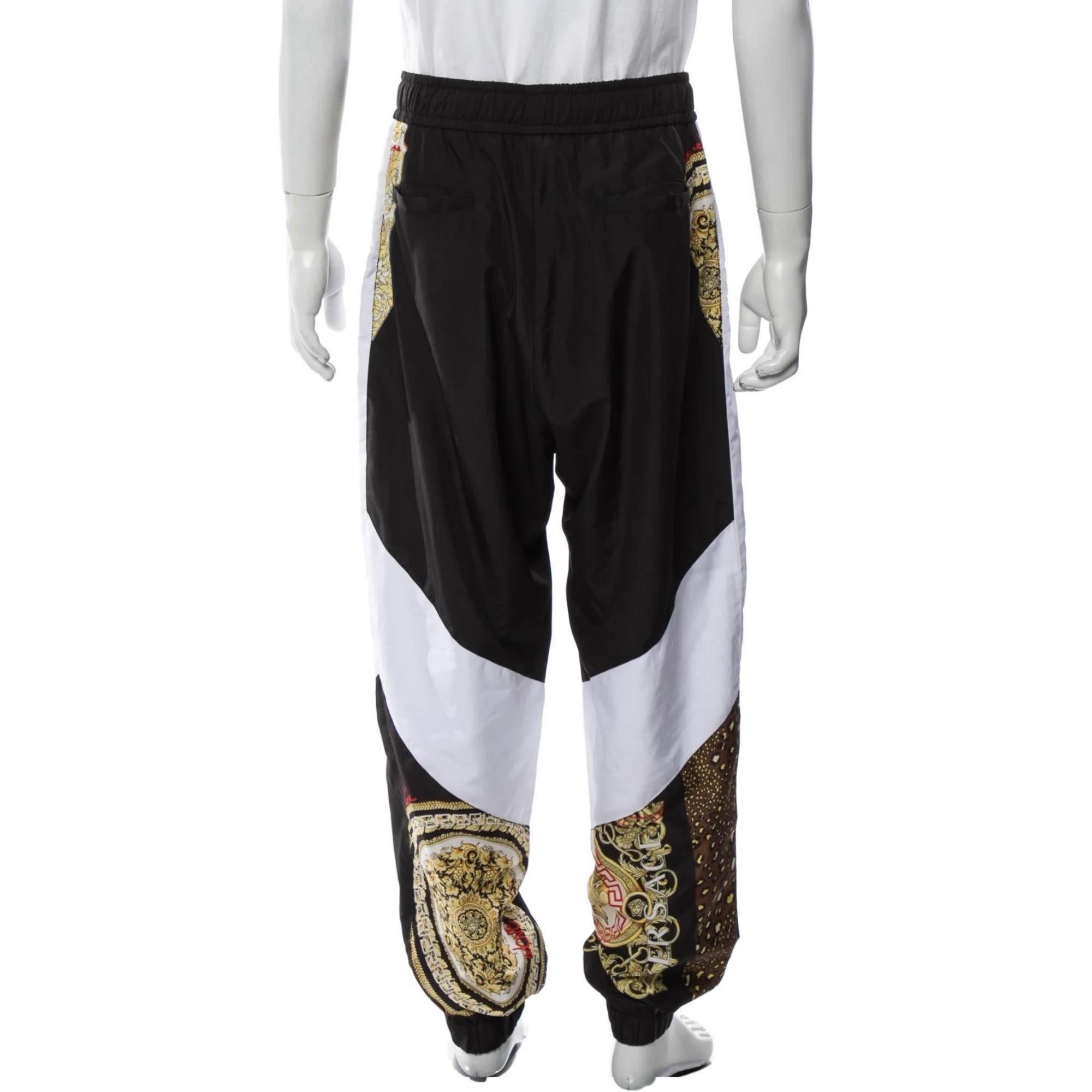 Versace Colorblock Pattern Baroque Joggers (Large) In Good Condition In Montreal, Quebec