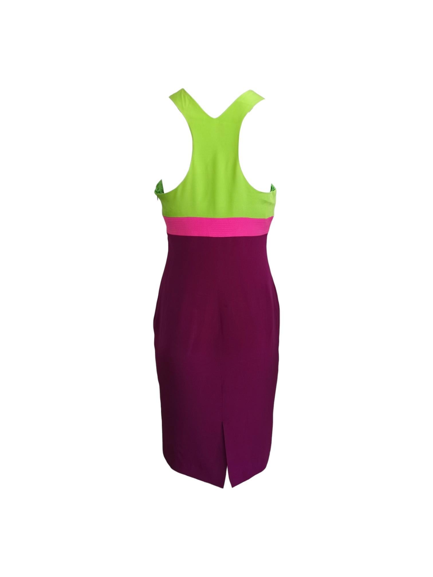 Versace SS 2003 colour block dress 

Size: Italian 42

Material: 100% silk

Condition: Very Good