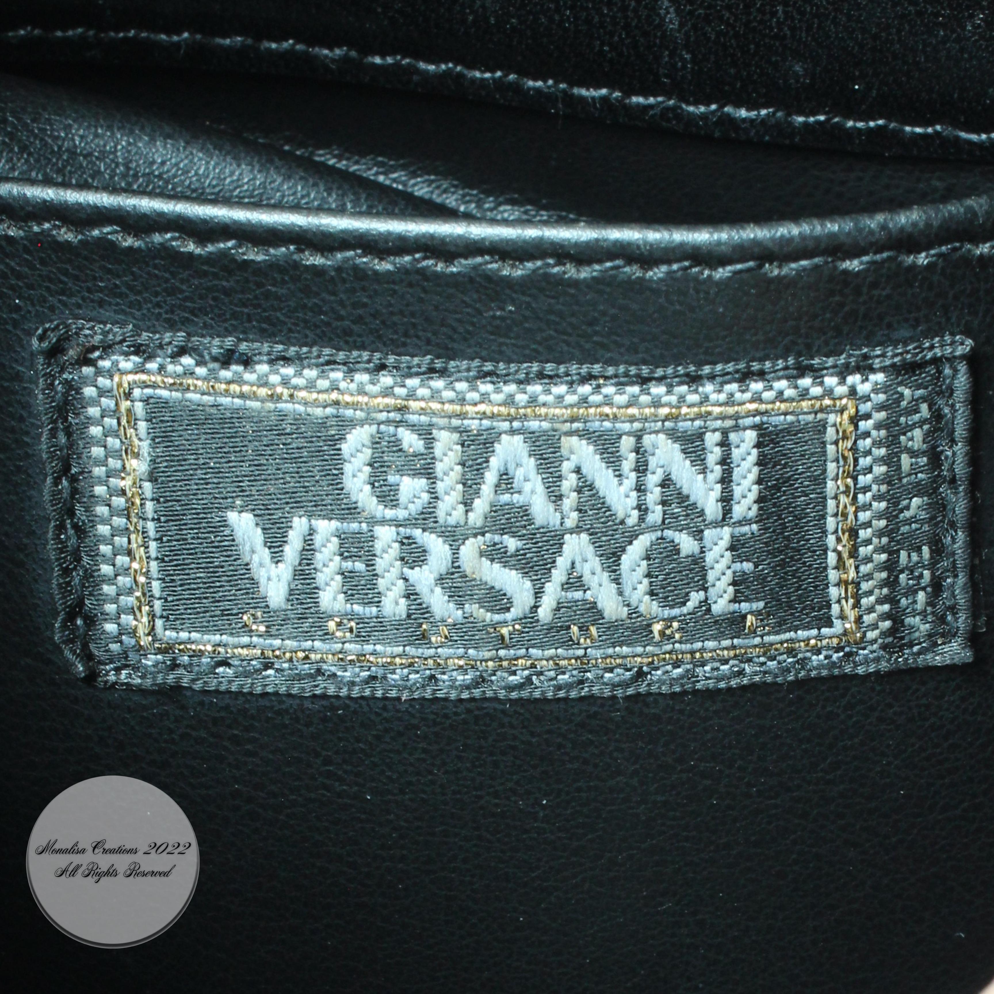Versace Couture Evening Bag with Medusa Black Quilted Lambskin Leather 1990s 10