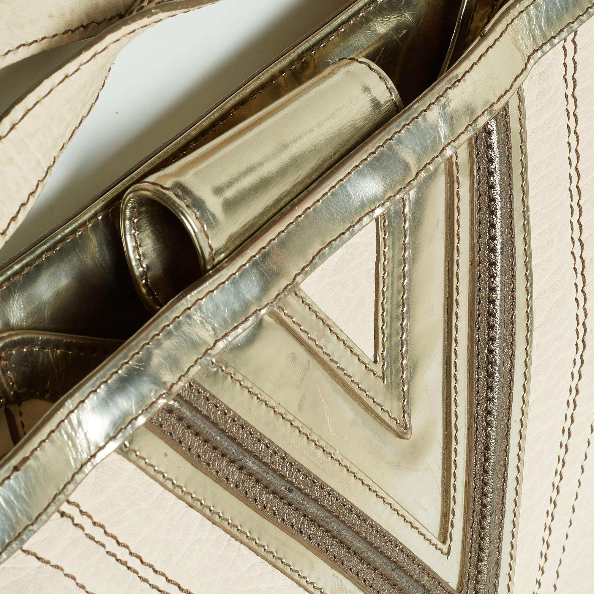 Versace Cream/Gold Leather Shoulder Bag For Sale 14