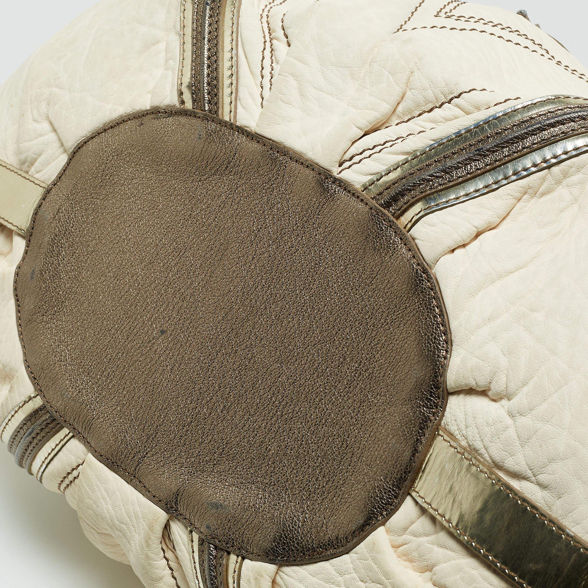 Versace Cream/Gold Leather Shoulder Bag For Sale 3