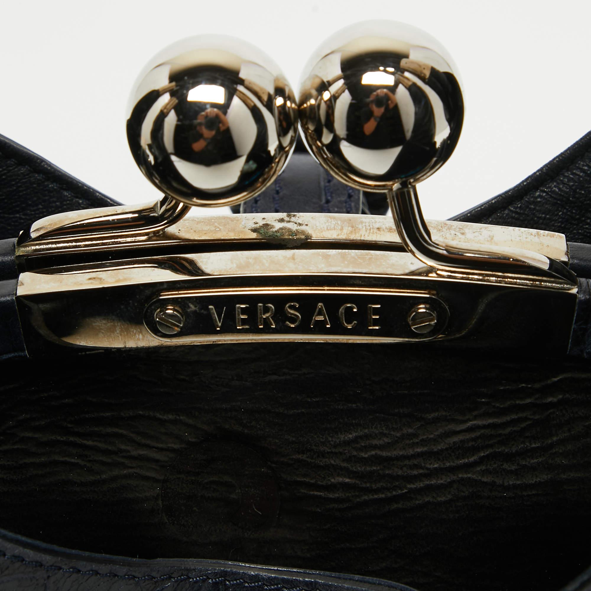 Versace Croc Embossed Leather and Glossy Leather Kiss Lock Satchel For Sale 7