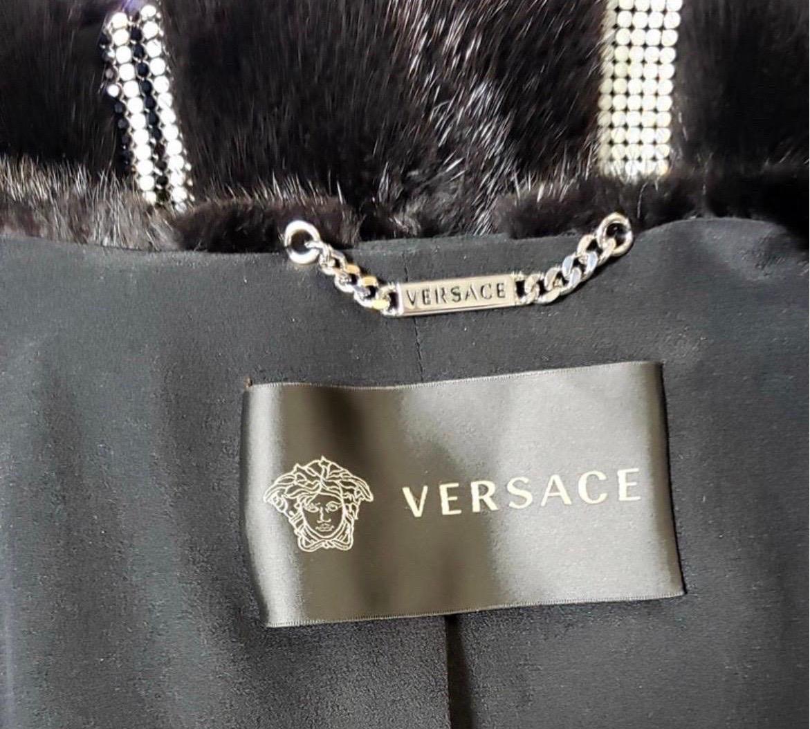 Versace Cryslal, giacca in pelliccia di visone nera impreziosita NWT in vendita 2