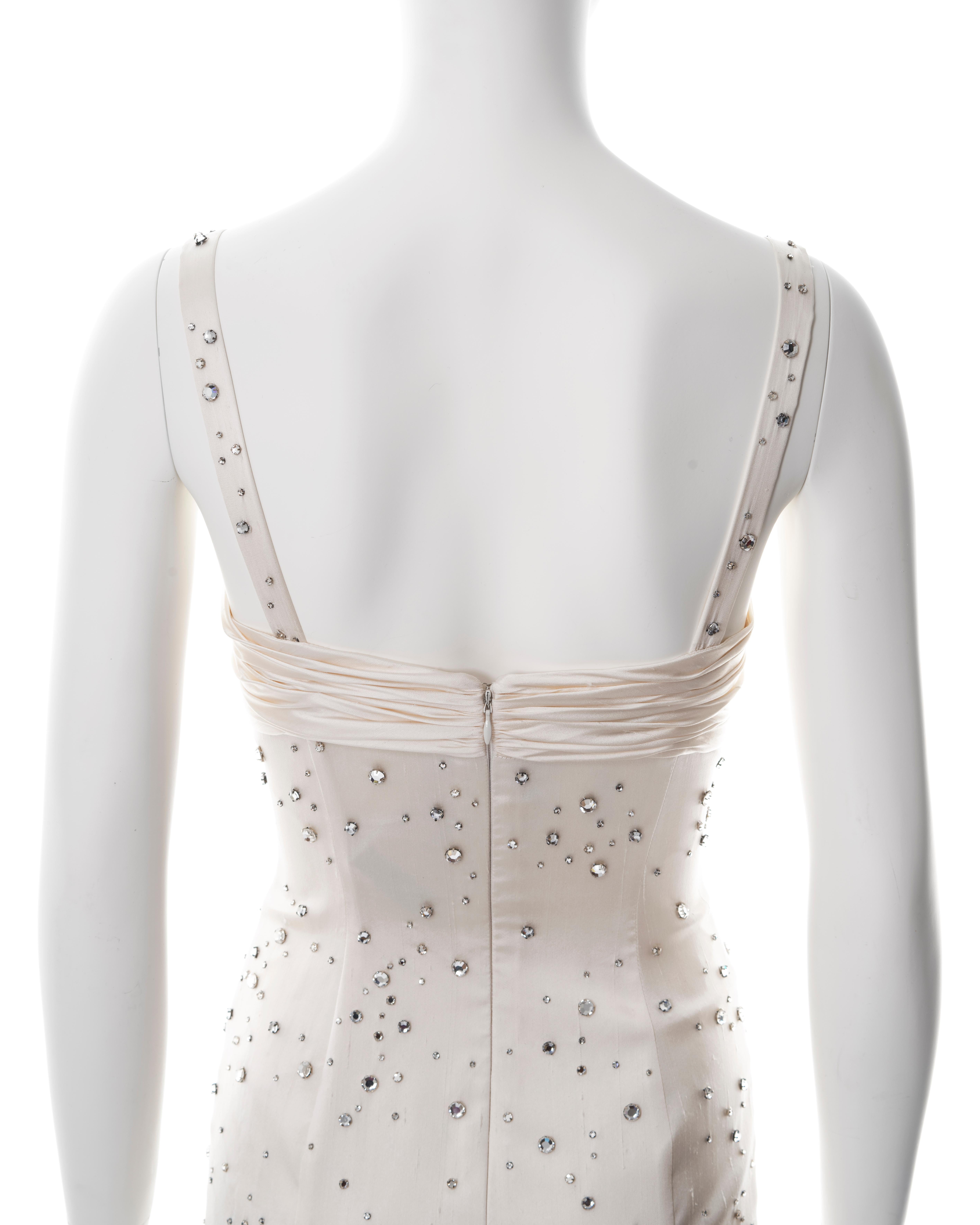 Versace Abendkleid aus elfenbeinfarbener Seide mit Kristallverzierungen, SS 2005 im Angebot 9
