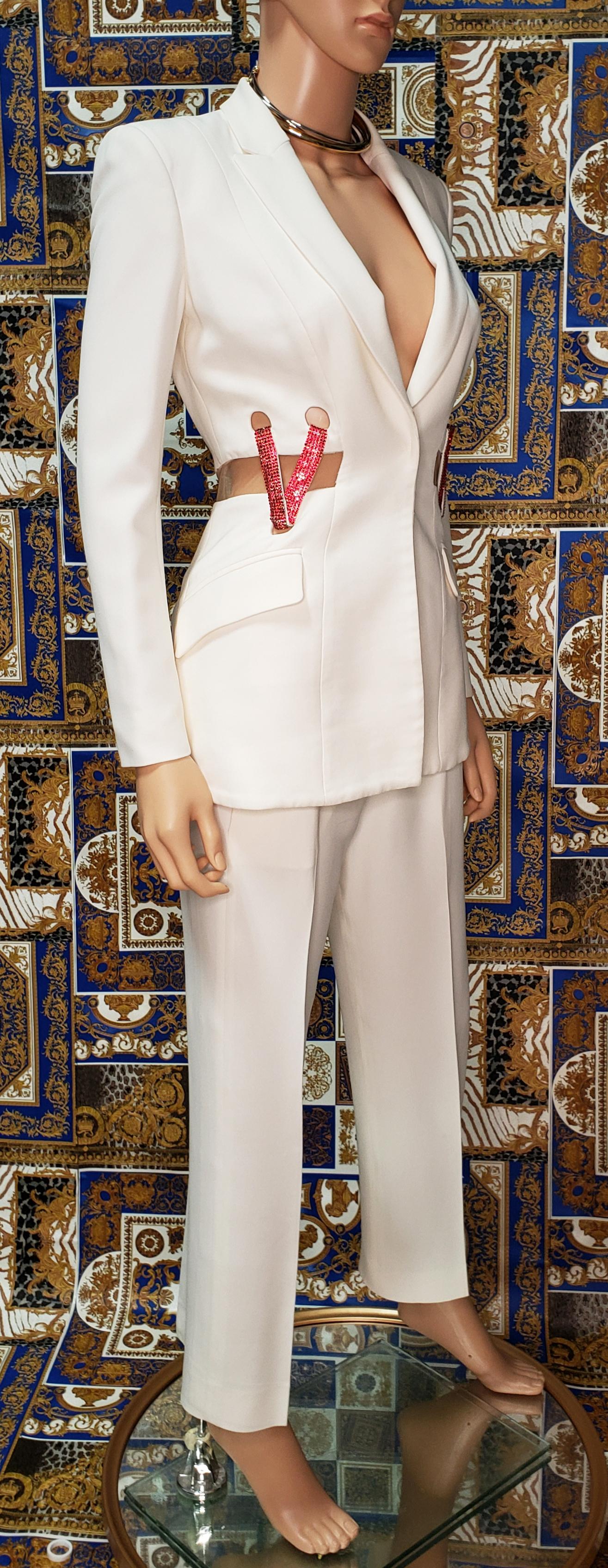 Versace Crystal embellished white silk pant suit Look #36, S/S 2015 Look #36  In Excellent Condition In Montgomery, TX