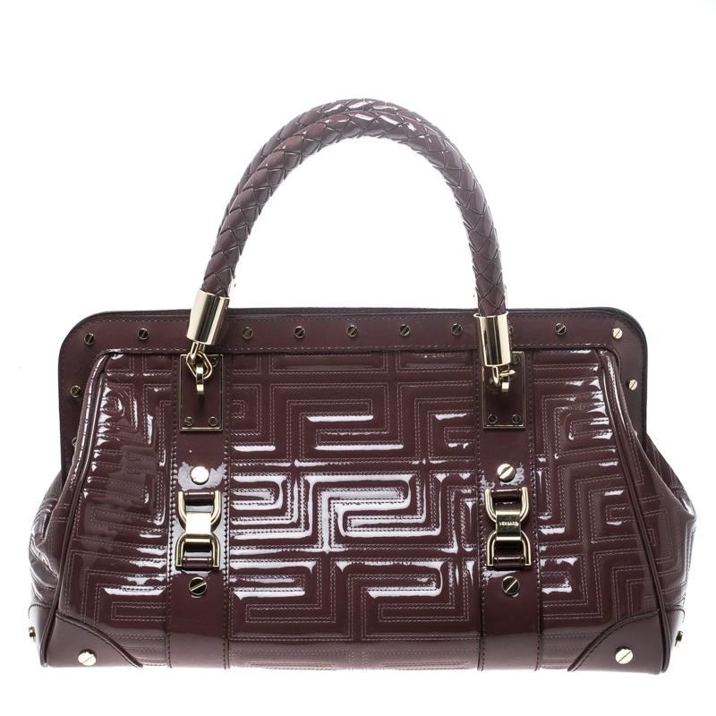 Versace Dark Beige Quilted Patent Leather Snap Out of It Satchel In Good Condition In Dubai, Al Qouz 2