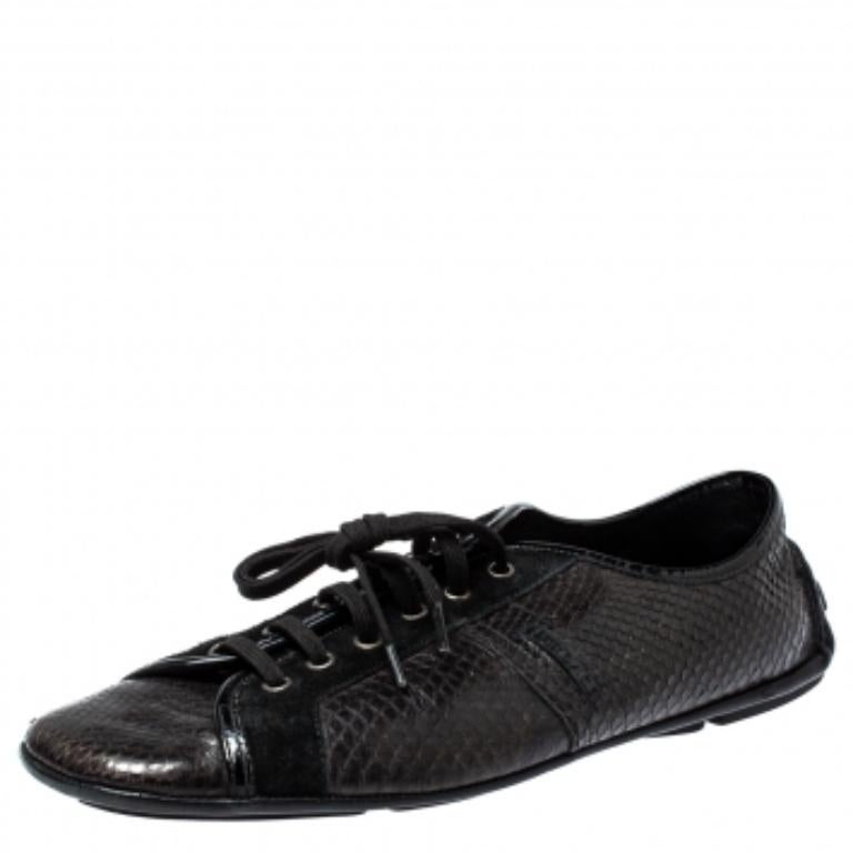Versace Dark Brown/Black Python and Suede Low Top Sneakers Size 44 In Good Condition For Sale In Dubai, Al Qouz 2