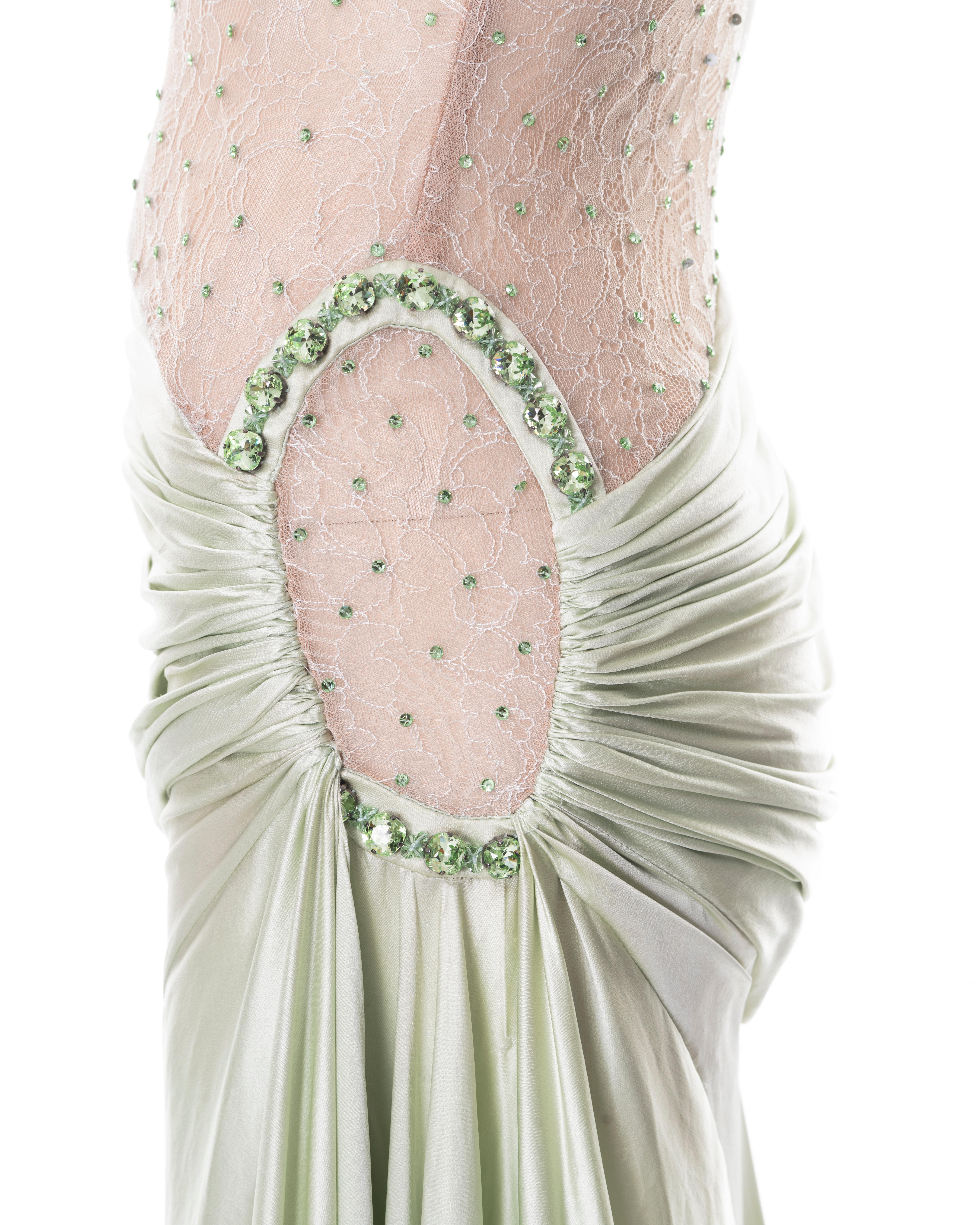 Robe de soirée Versace demi-couture en soie et dentelle verte avec cristaux, P/E 2004 7