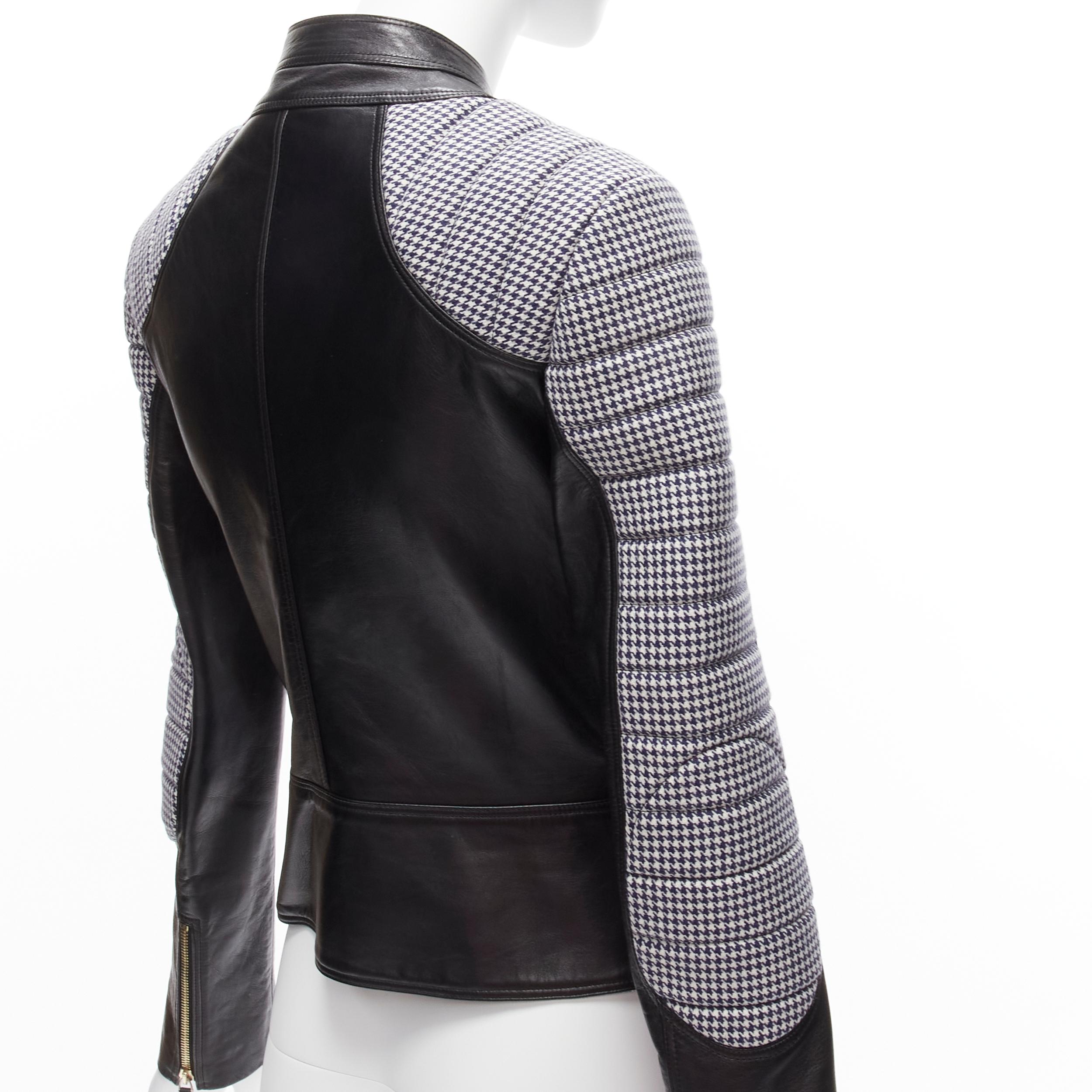 VERSACE Donatella 2012 houndstooth wool ribbed padded black leather moto biker jacket IT40 S
Reference: TGAS/D00132
Brand: Versace
Designer: Donatella Versace
Material: Leather, Fabric
Color: Black, Grey
Pattern: Houndstooth
Closure: Zip
Lining: