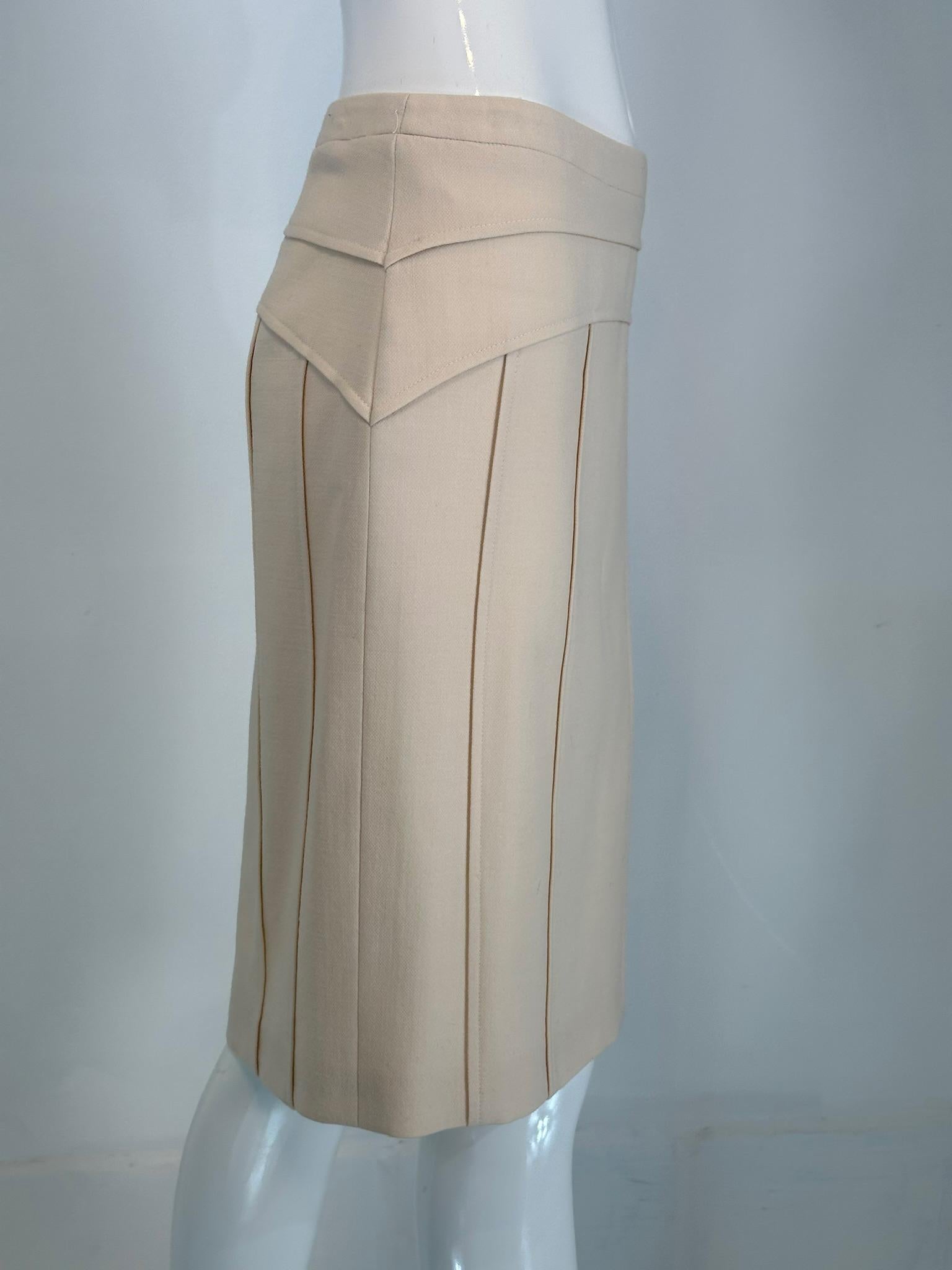 Versace, jupe tube en laine crème double face non portée avec étiquette, années 1990, 38 Excellent état - En vente à West Palm Beach, FL