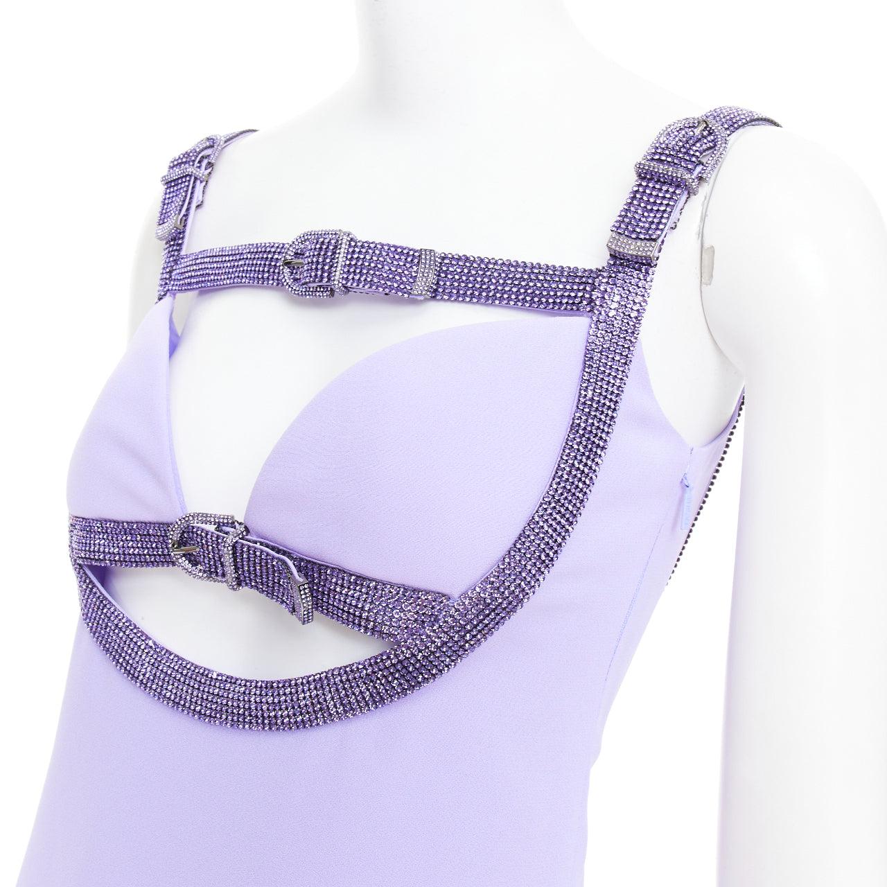VERSACE Dua Lipa 2023 La Vacanza Runway purple crystal bondage dress IT38 XS
Reference: TGAS/E00665
Brand: Versace
Designer: Donatella Versace
Collection: Dua Lipa 2023 La Vacanza - Runway
Material: Acetate, Blend
Color: Purple
Pattern: