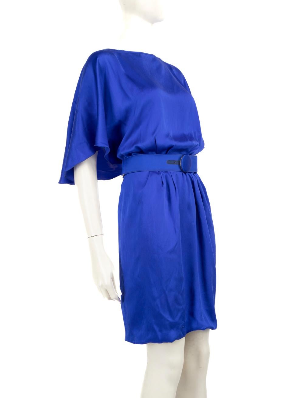 CONDITION is Very good. Minimal wear to dress is evident. Light signs of discolouration to front bust area and rear of skirt on this used Versace designer resale item.
 
 Details
 
 
 Electric blue
 
 Silk
 
 Dress
 
 Short sleeve
 
 Knee length
 
