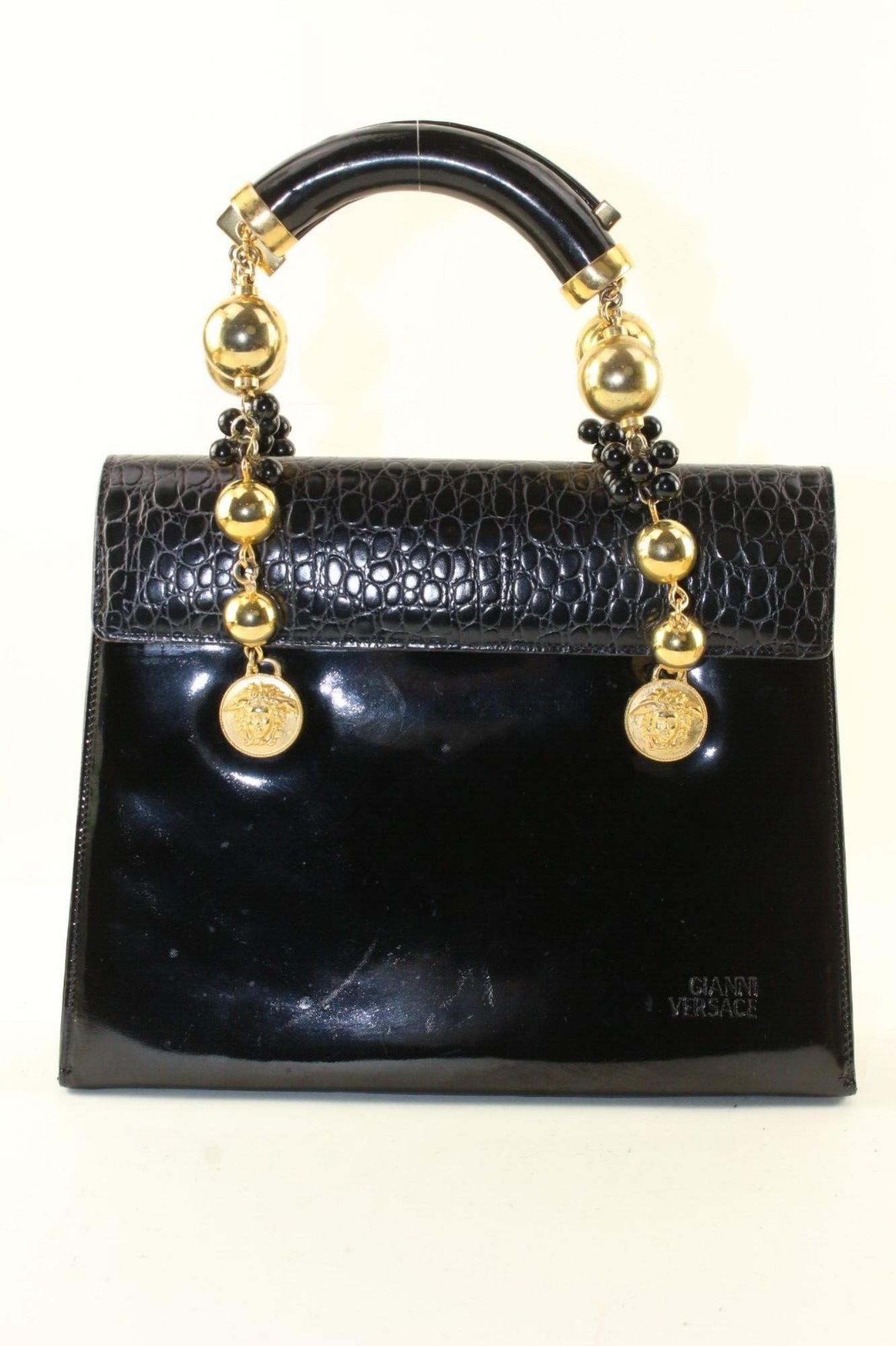 VERSACE Emobssed Croc GHW Satchel Rare 3VER1219K In Good Condition For Sale In Dix hills, NY