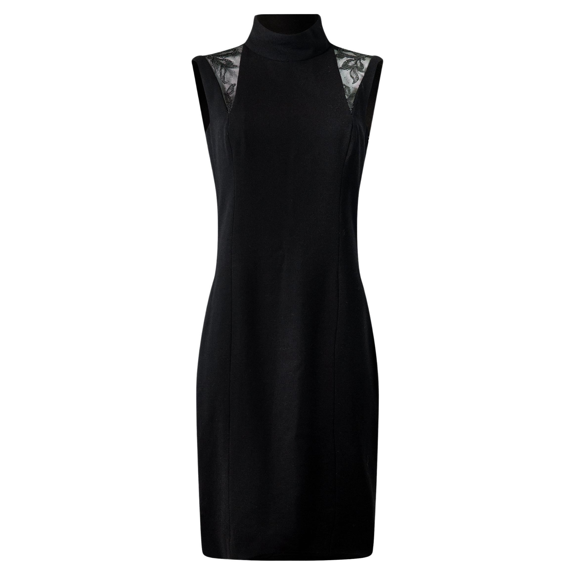 VERSACE H/W 1993 Vintage Schwarzes Kleid mit Spitzendetails von Gianni Versace im Angebot
