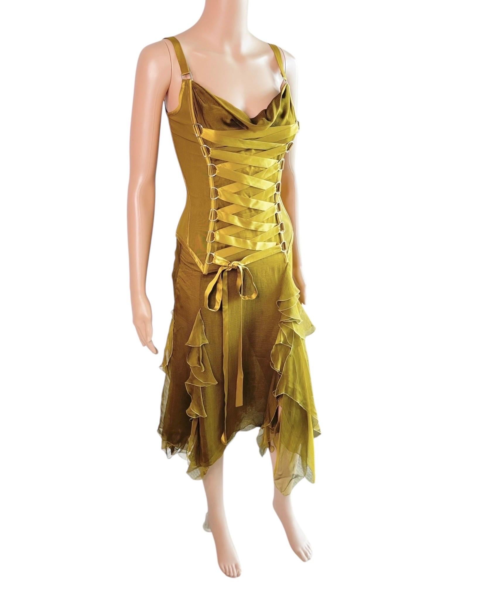 Versace A/I 2003: abito in chiffon di seta increspato con pizzo e increspature, con un'increspatura che si estende su tutta la lunghezza del corpo. in vendita 5