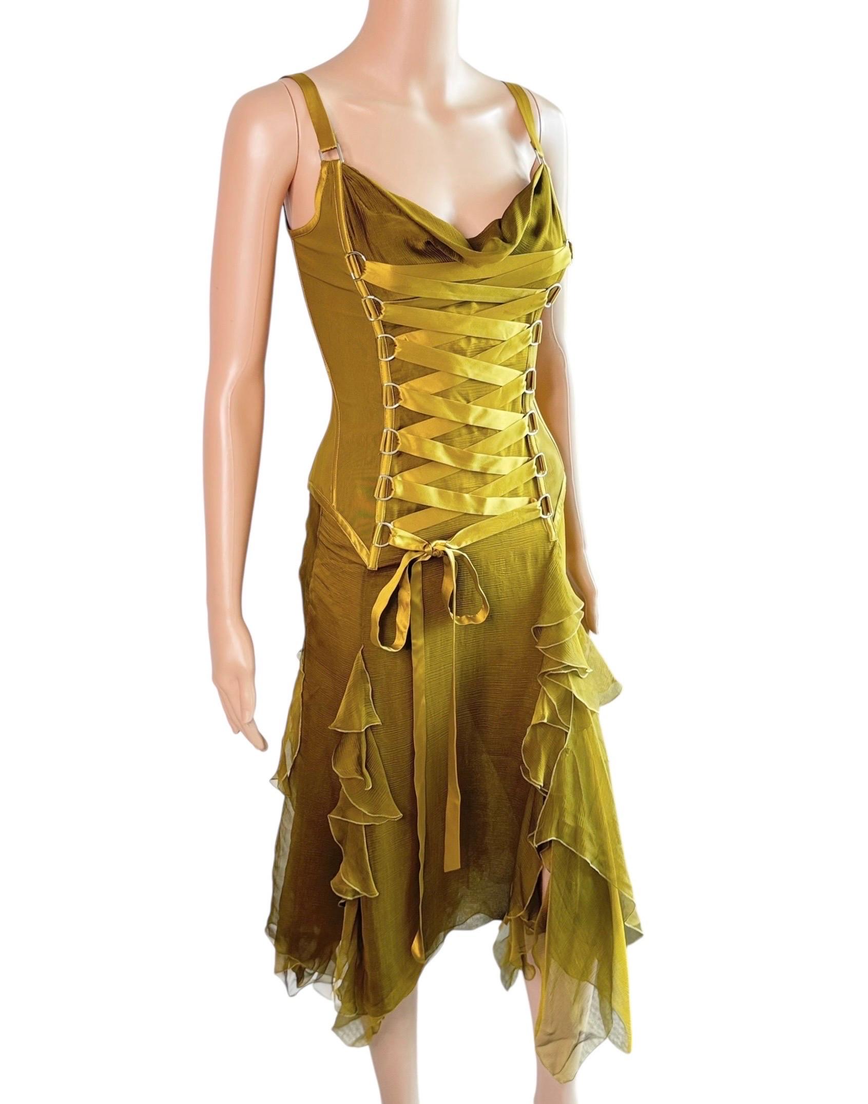 Versace A/I 2003: abito in chiffon di seta increspato con pizzo e increspature, con un'increspatura che si estende su tutta la lunghezza del corpo. in vendita 1