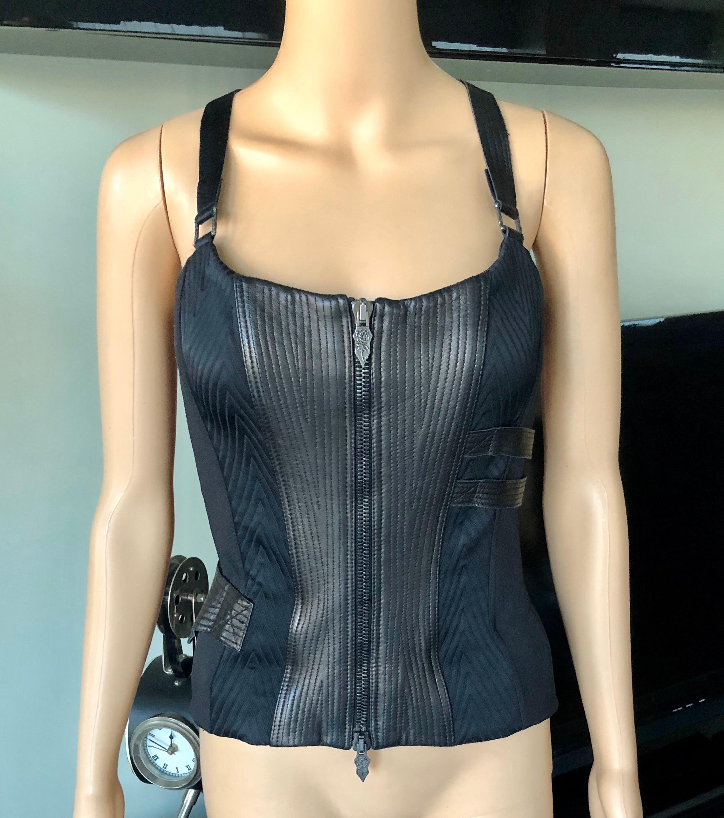 Versace F/W 2003 Laufsteg Leder Bondage Schwarzes Korsett-Top im Zustand „Gut“ im Angebot in Naples, FL