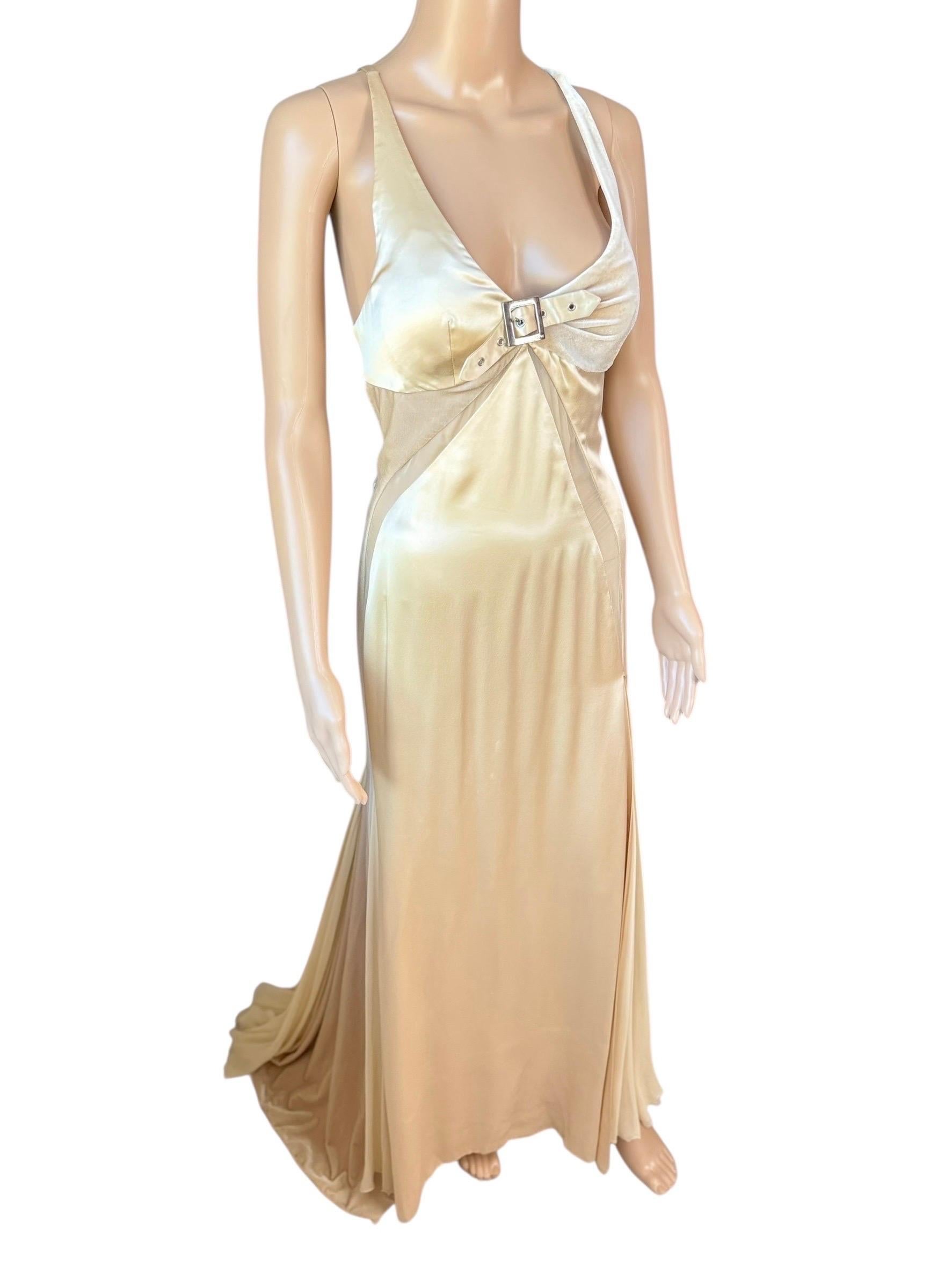 Abito da sera con pannelli trasparenti e fibbie della Campaigner A/I 2004 di Versace in vendita 4