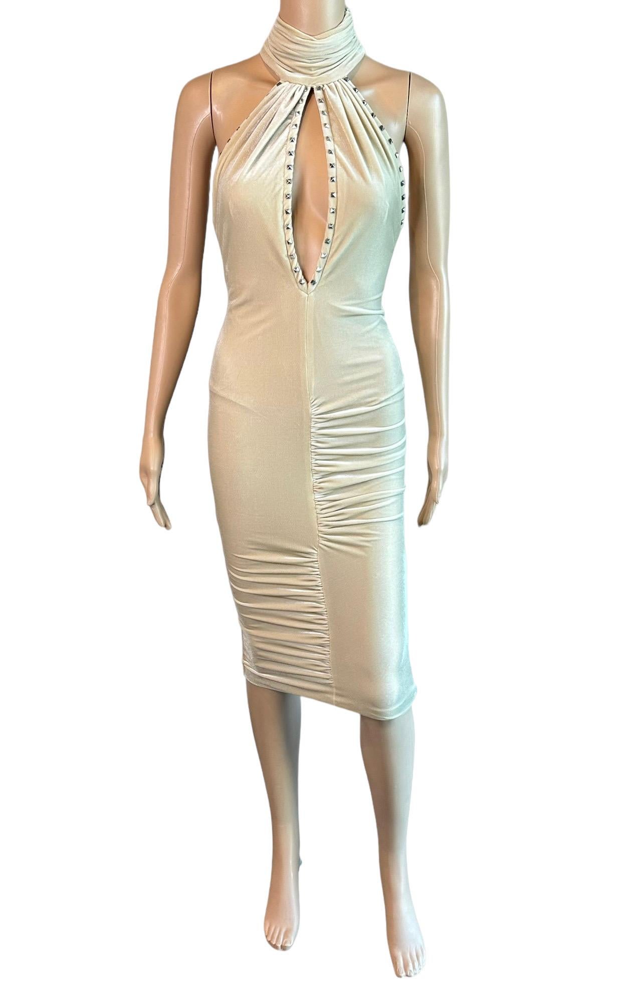 Versace F/W 2004 Runway Robe à découpes plongeantes dans le dos, avec trou de serrure et détails cloutés en vente 2