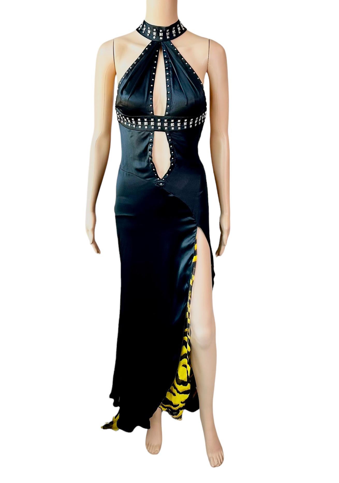 Versace F/W 2004 Runway Studded Plunging Keyhole Neckline Evening Dress Gown For Sale 2