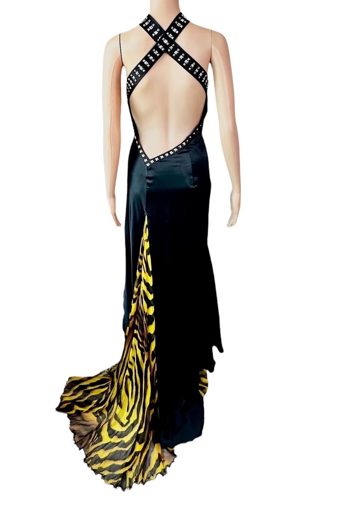 Versace F/W 2004 Runway Studded Plunging Keyhole Neckline Evening Dress Gown For Sale 2
