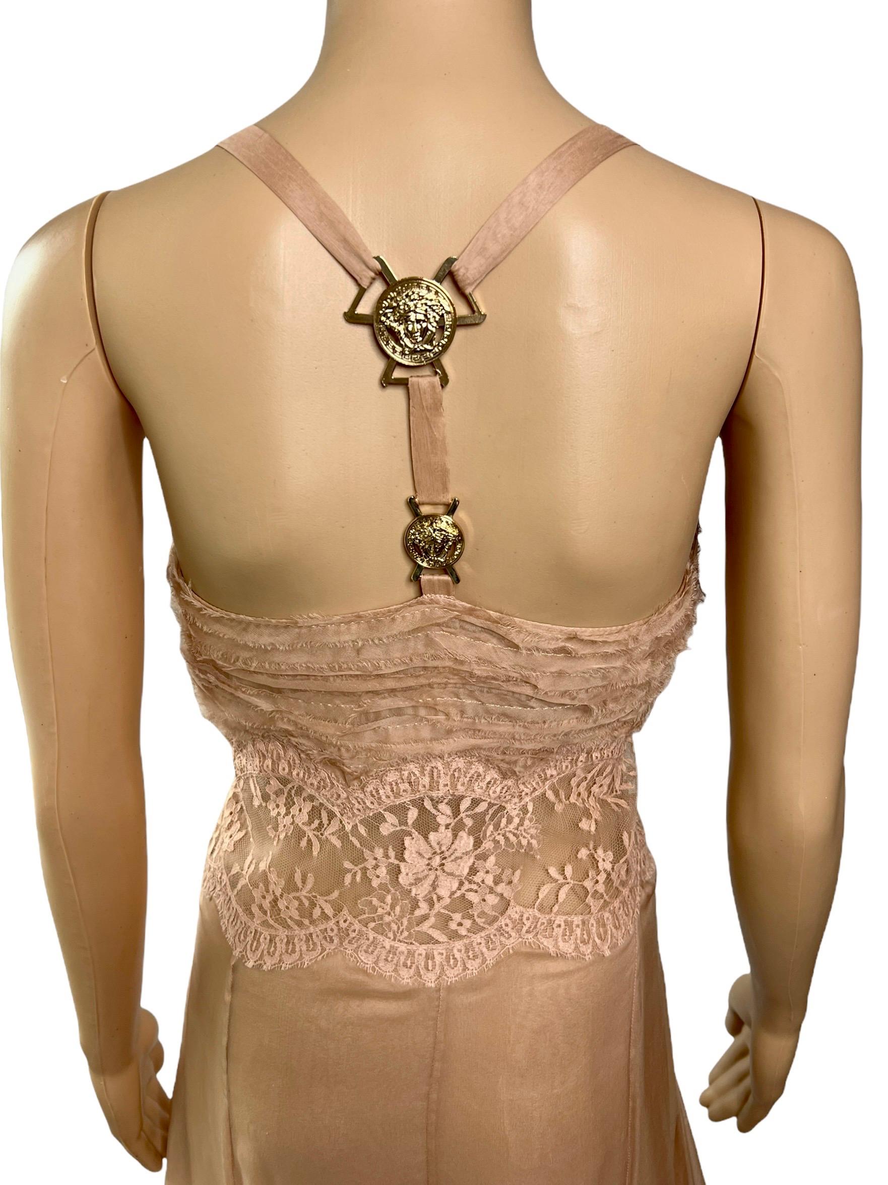 Versace F/W 2005 Laufsteg Kleid mit durchsichtigem Spitzeneinsatz im Zustand „Gut“ im Angebot in Naples, FL