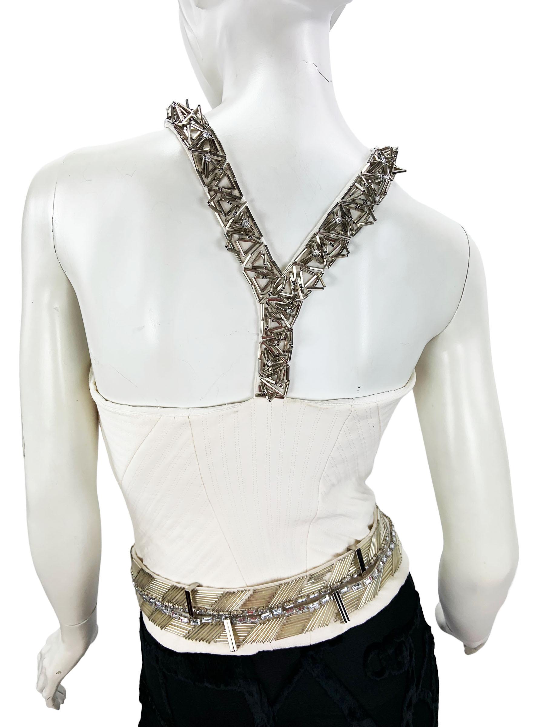 Versace, défilé A/H 2013 - Top corset à harnais orné de soie blanche, taille IT 40 - US 6 Excellent état - En vente à Montgomery, TX