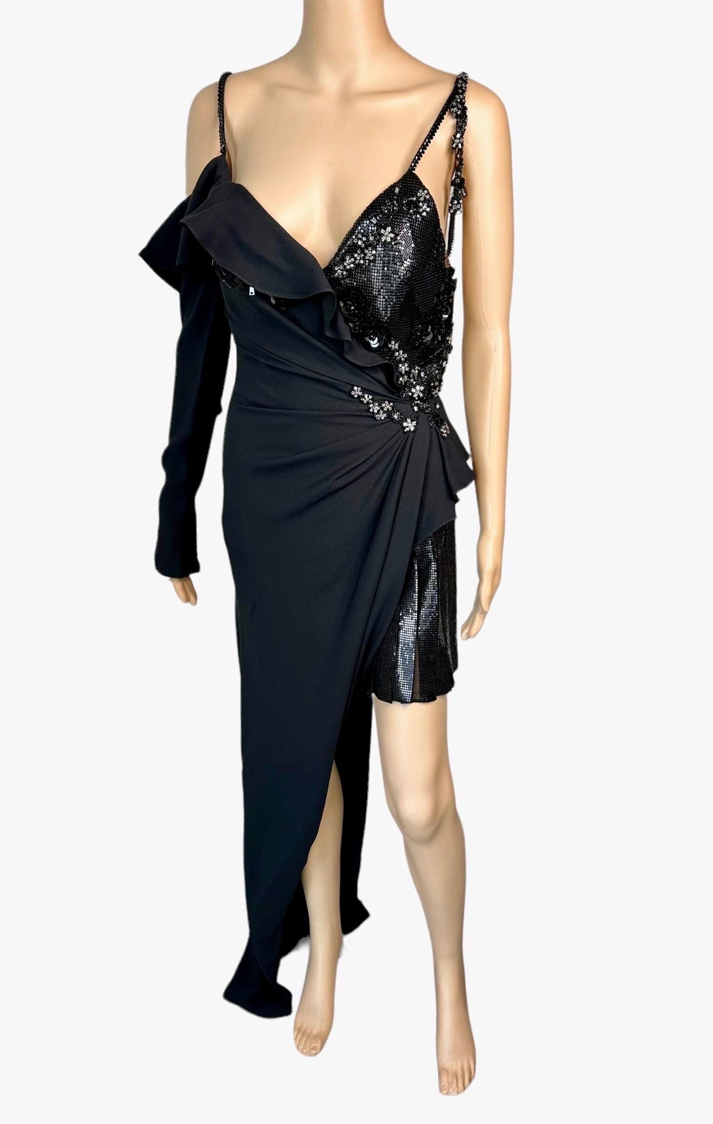 Versace Runway F/W 2017 - Robe de soirée asymétrique noire asymétrique en cotte de mailles de cristal  Excellent état - En vente à Naples, FL