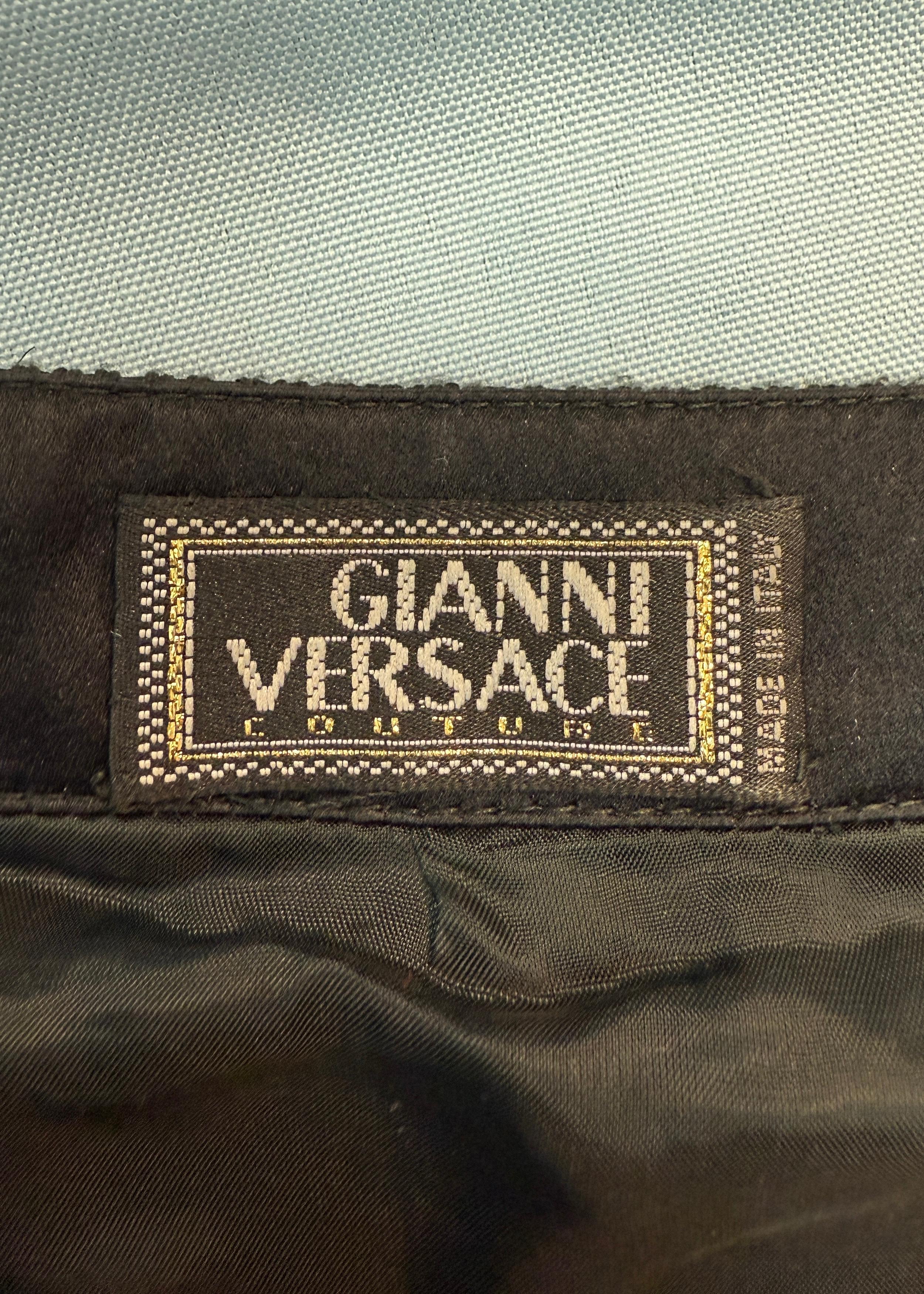 Versace Fall 1997 Oroton Chainmail Black & Gold Mini Skirt For Sale 2