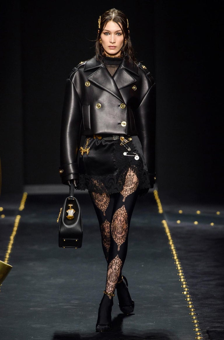 Versace Fall 2019 Runway Black Lace Panelled Jersey Leggings / Tights Size  1 at 1stDibs