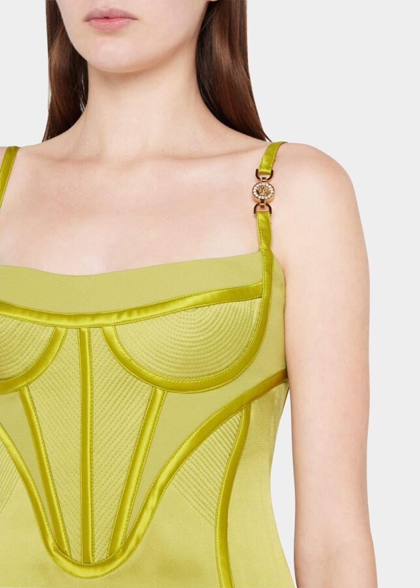 Versace Fall 2022 Medusa Corset Enver Satin Midi Dress In Green IT 40 In New Condition For Sale In PUTNEY, NSW
