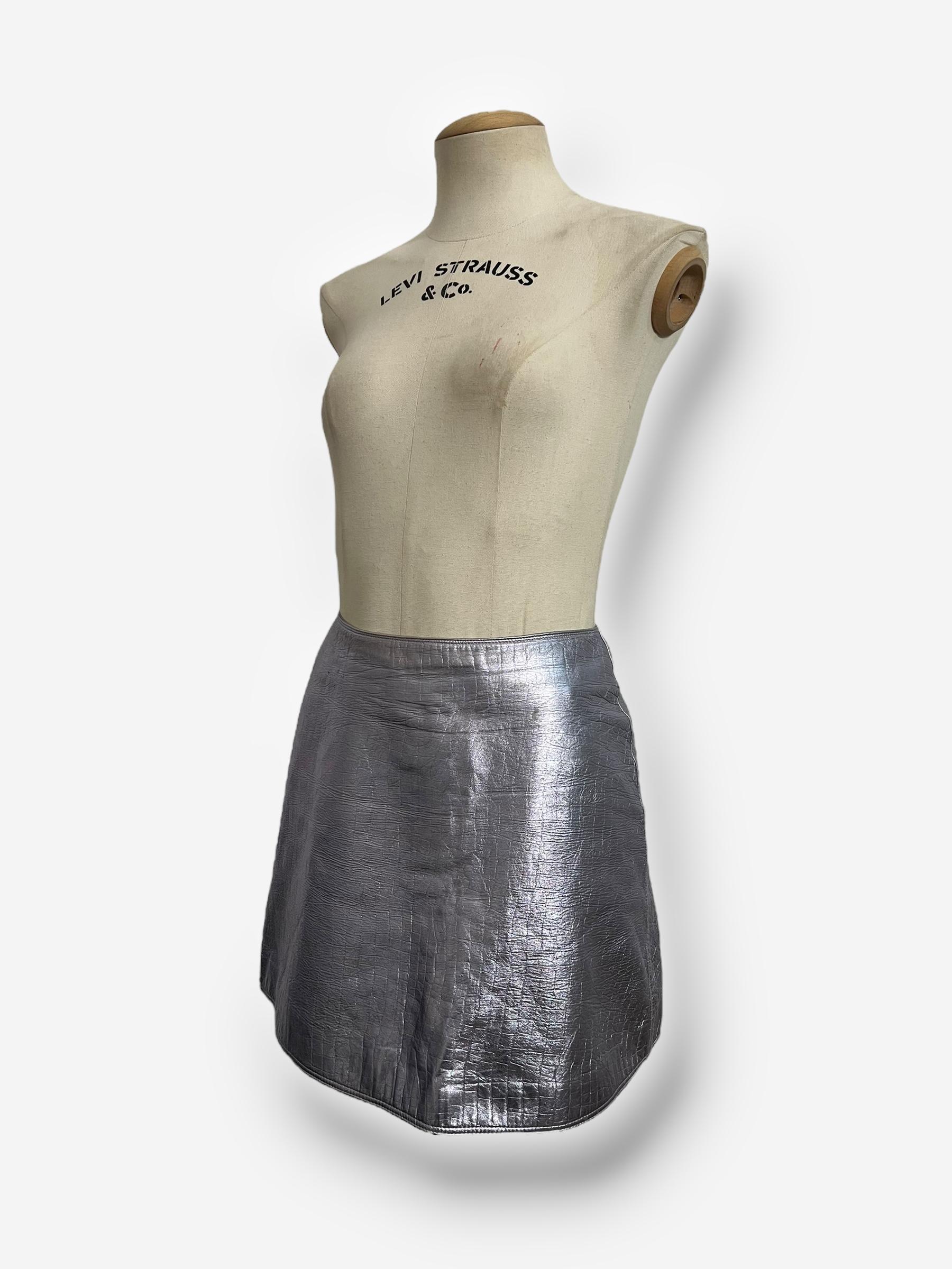 Versace, Autunno/Inverno 1994: ensemble in maglia di pelle a due pezzi in vendita 3