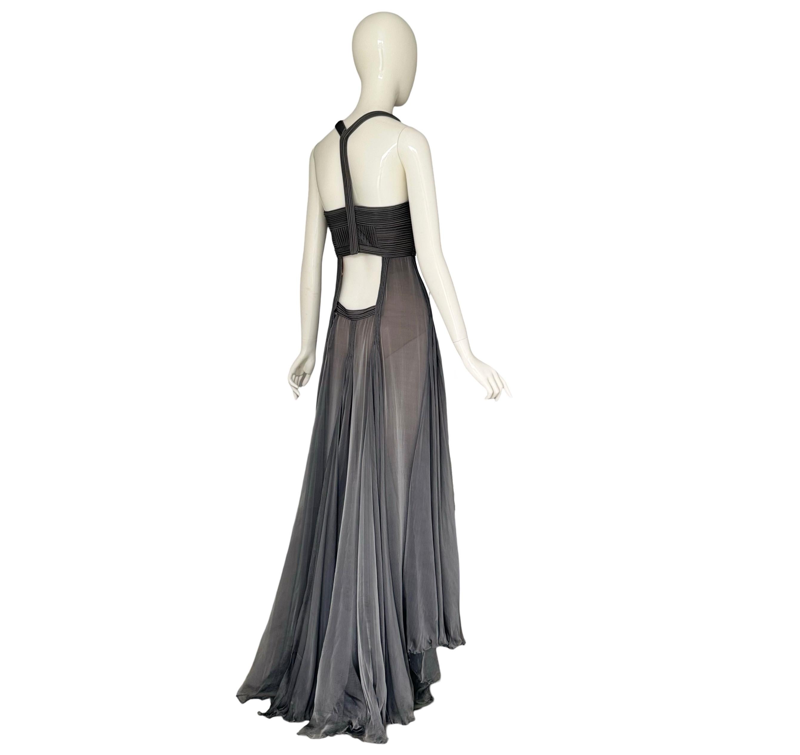 Vestido de seda de la pasarela Versace Otoño Invierno 2007 de Donatella Versace Gris en venta