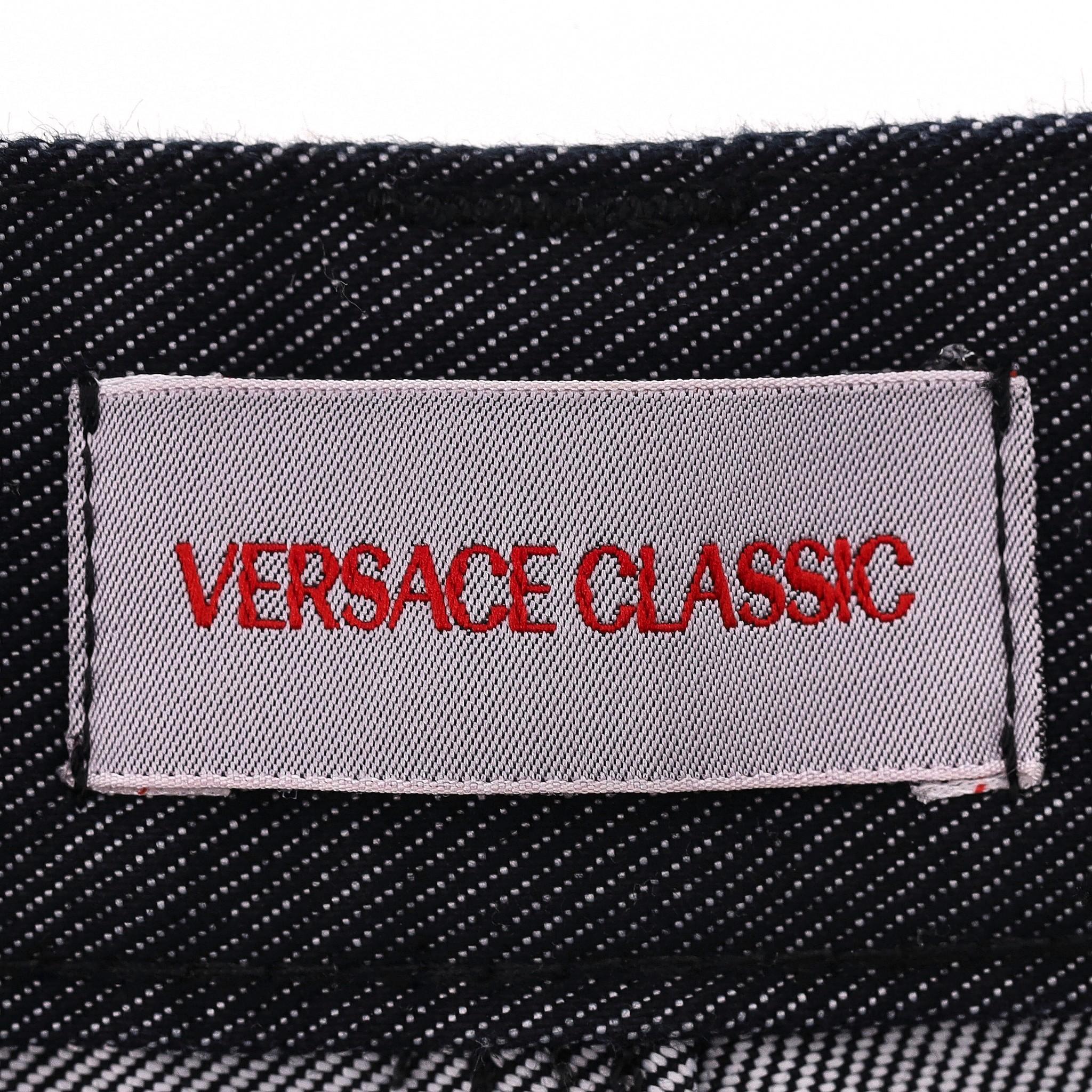 Jeans Versace in ecopelle e denim in vendita 3