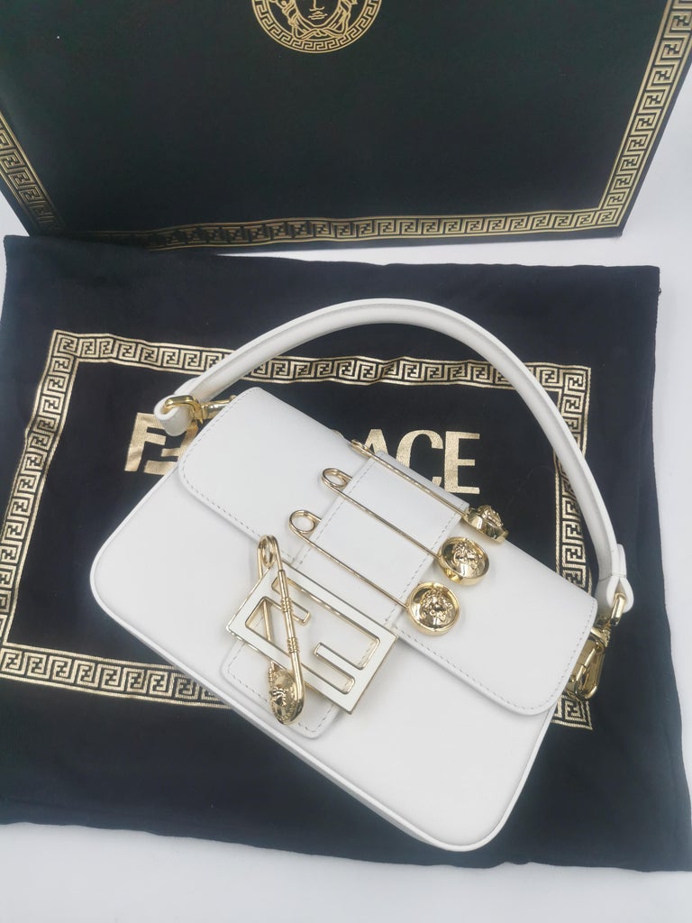Versace Fendace Fendi Gold White Leather Baguette Shoulder Bag For Sale 2