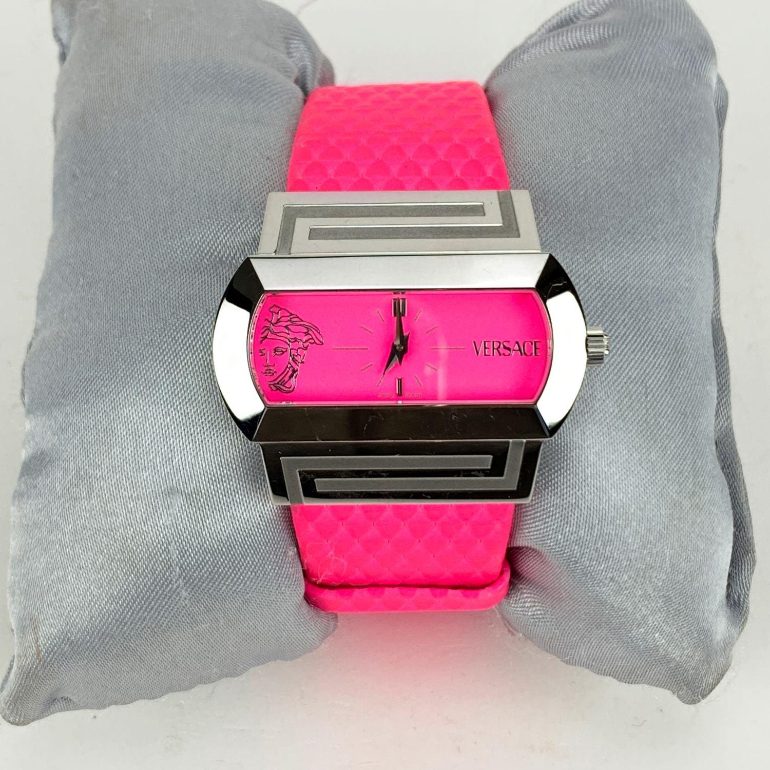 Versace Fluo Pink Fuchsia PSQ 99 Ladies Hippodrome Wrist Watch For Sale 2